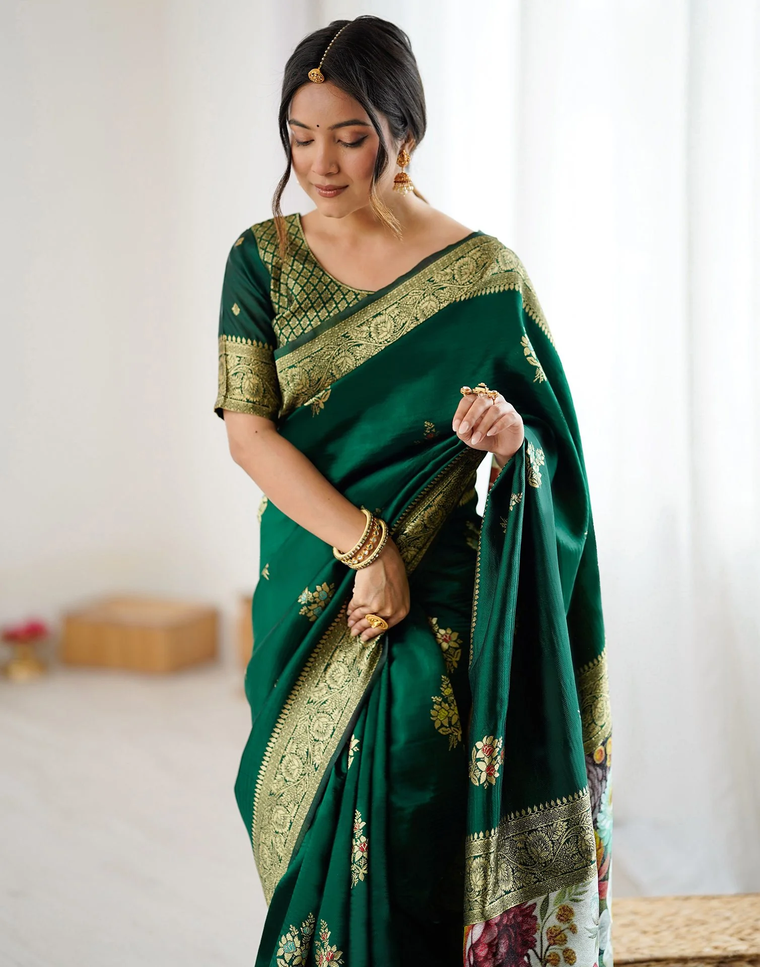 Green Silk Woven Saree - Image 10