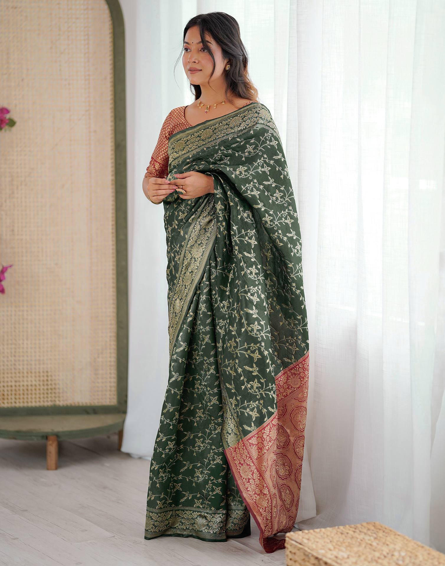 Green Silk Woven Saree - Image 10