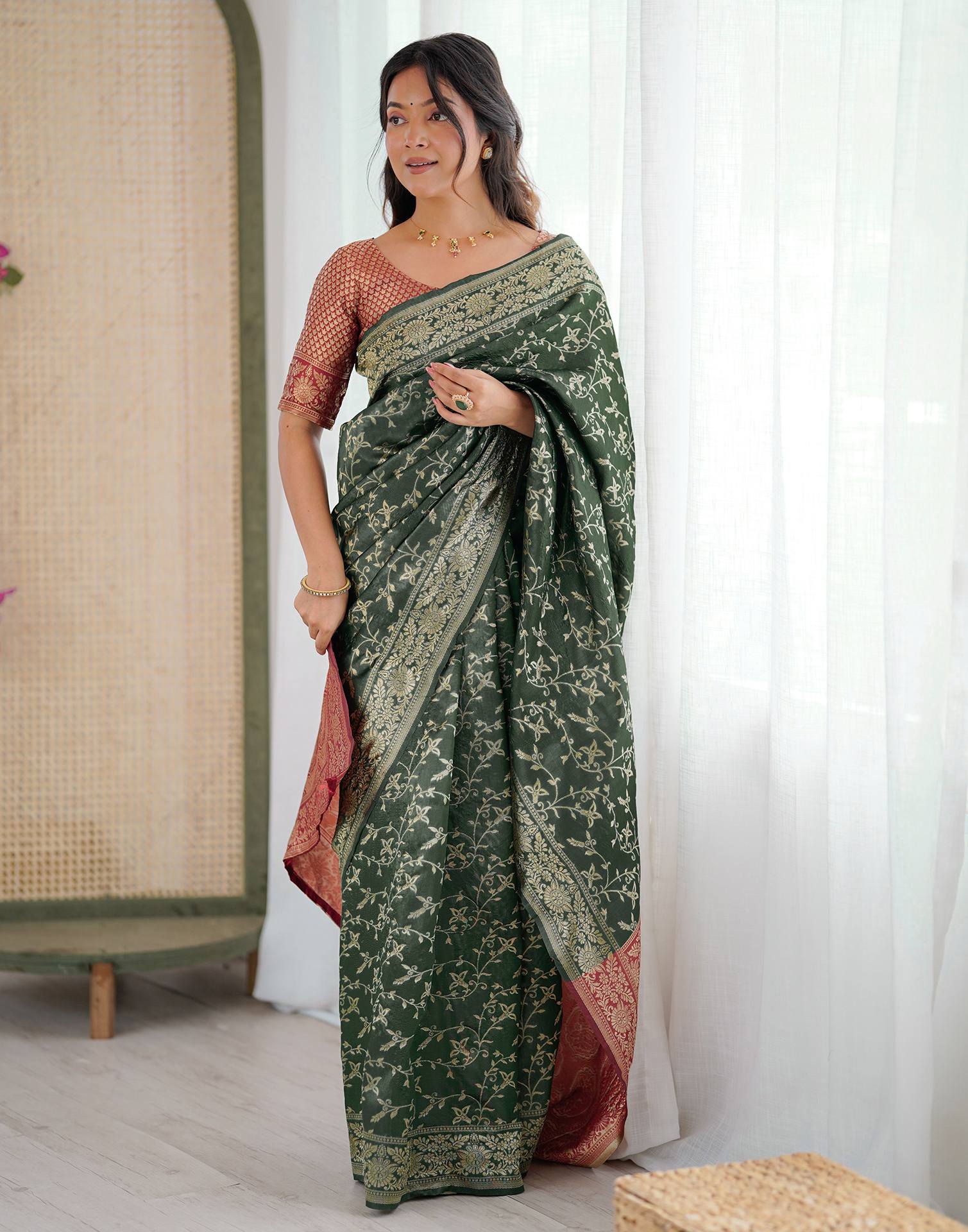 Green Silk Woven Saree - Image 9