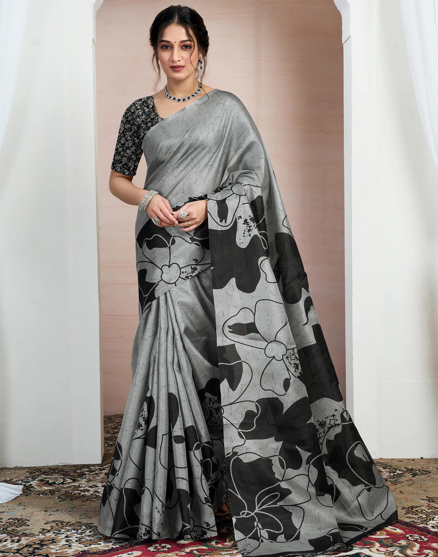 Grey Bhagalpuri Silk Printed Saree - Image 4