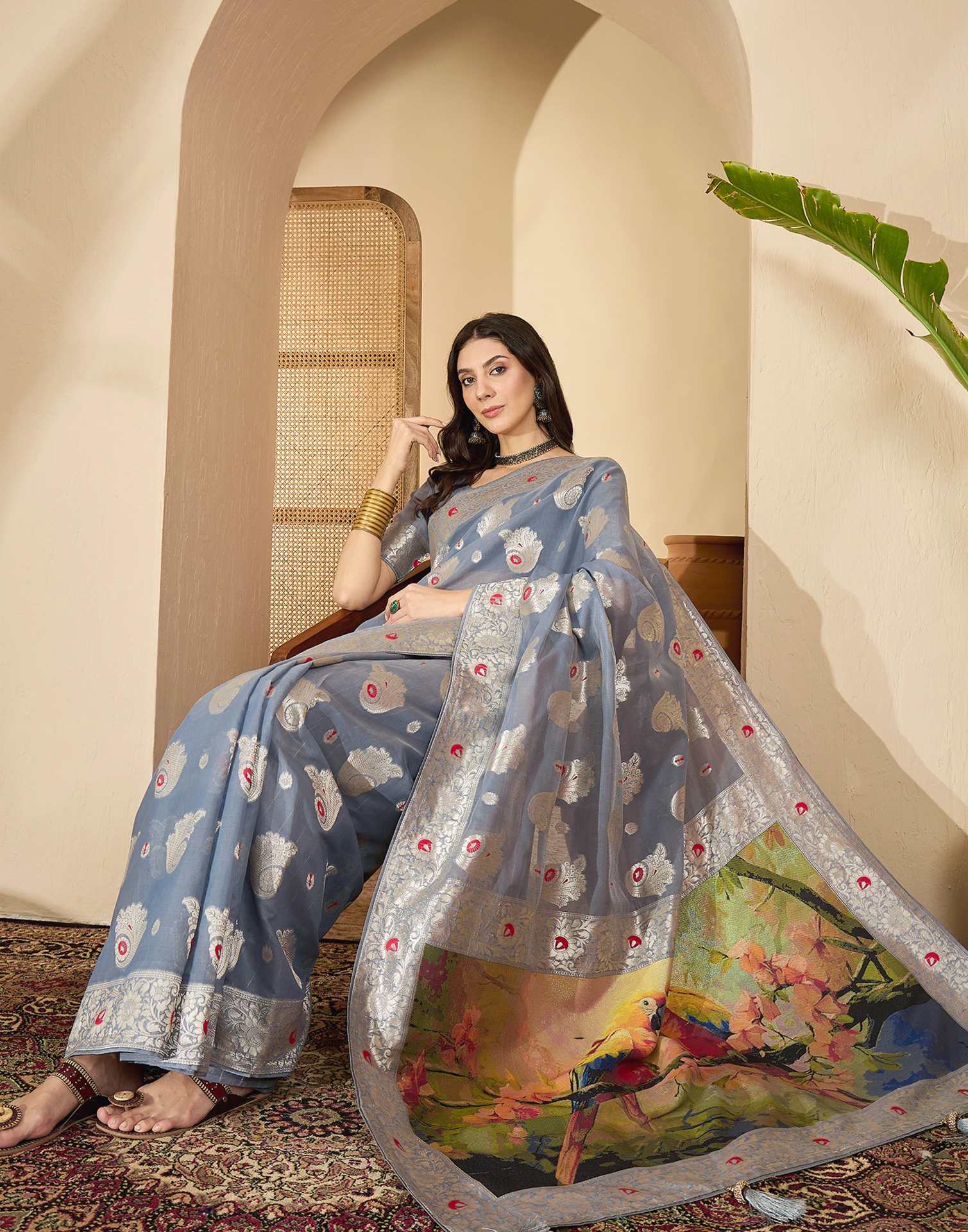 Grey Chanderi Woven Banarasi Saree - Image 4