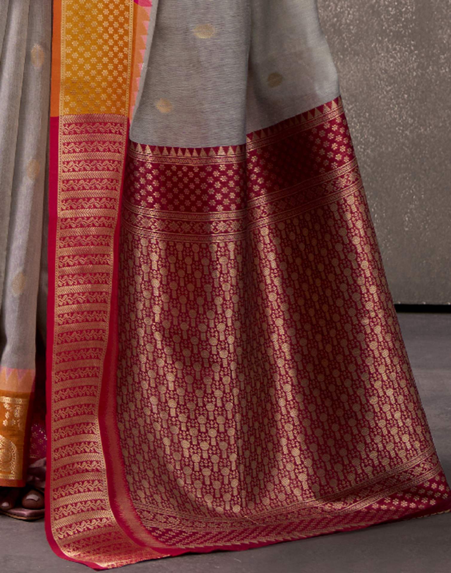 Grey Cotton Woven Banarasi Saree - Image 6