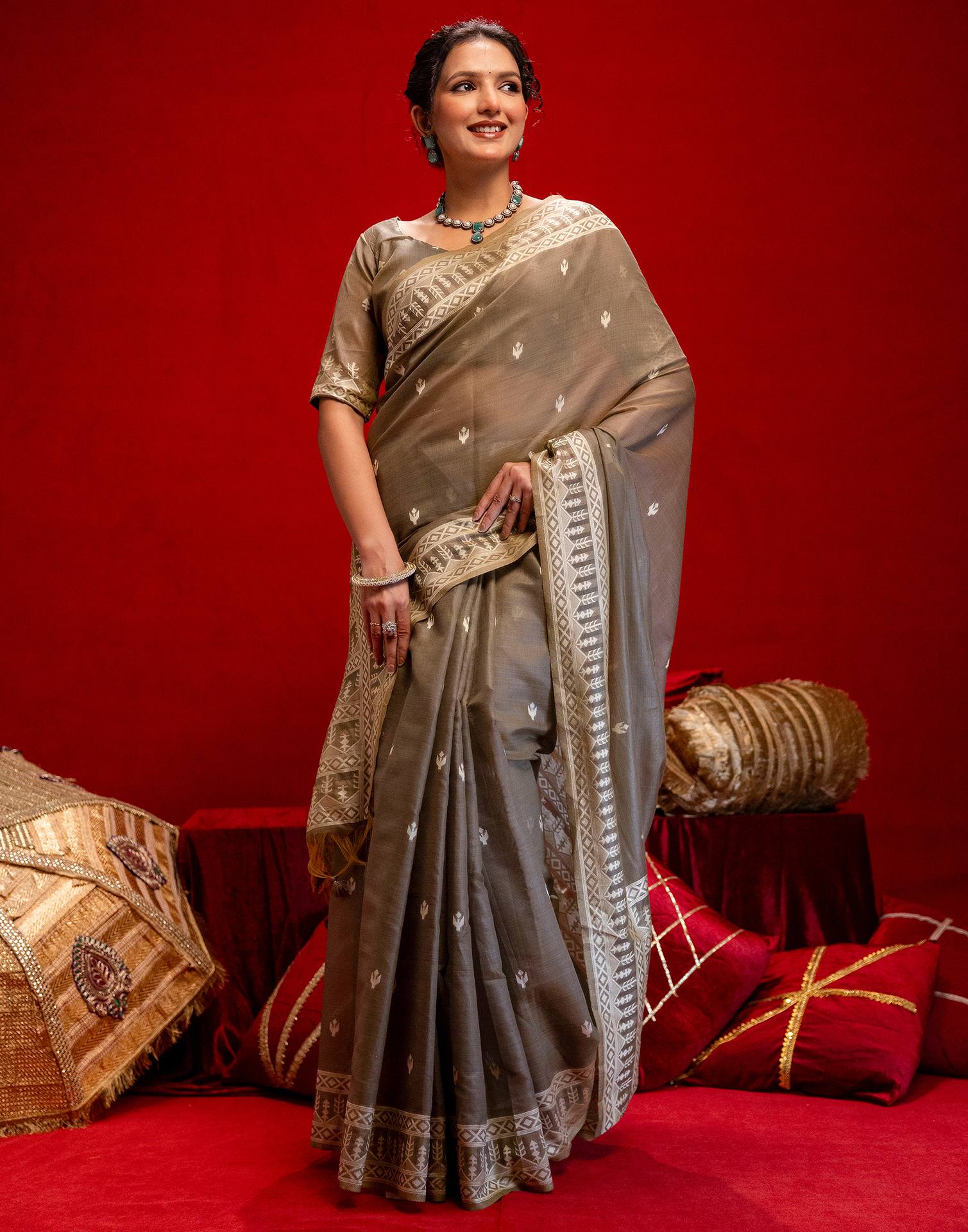 Grey Cotton Woven Printed Saree - Image 7