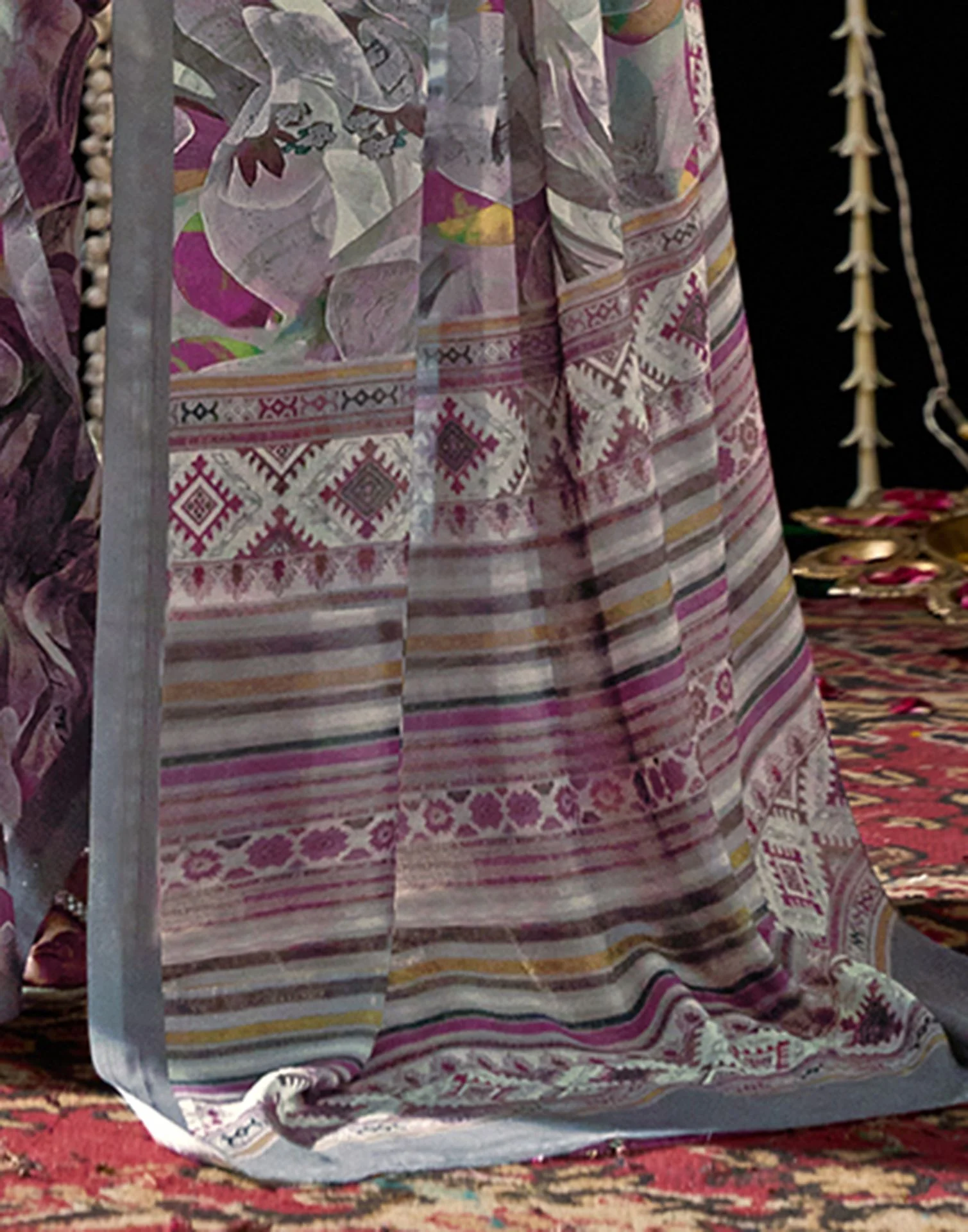 Grey Georgette Printed Saree - Image 6
