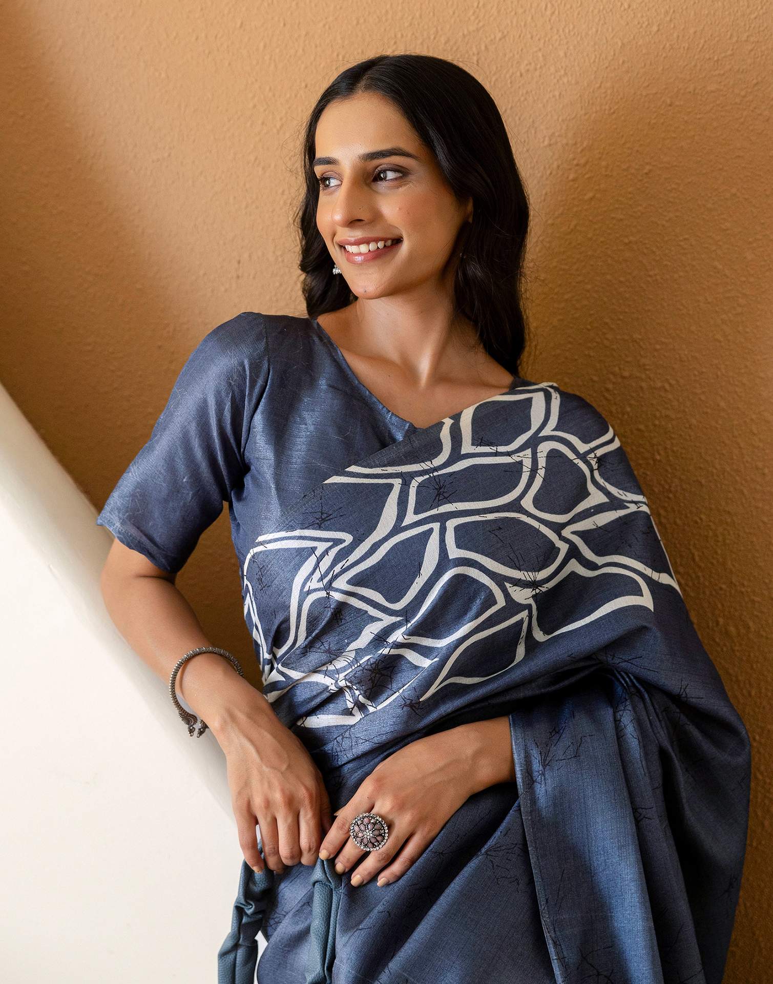 Grey Khadi Printed Saree - Image 7