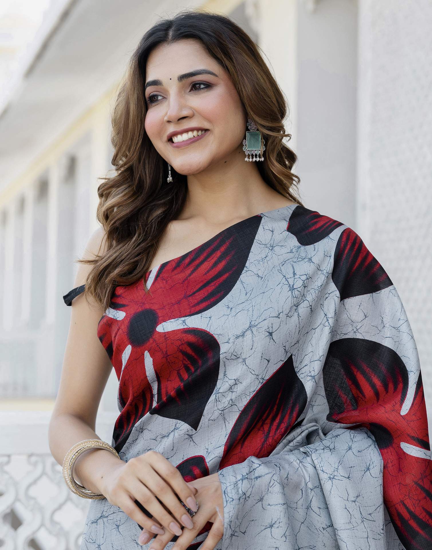 Grey Khadi Printed Saree - Image 2