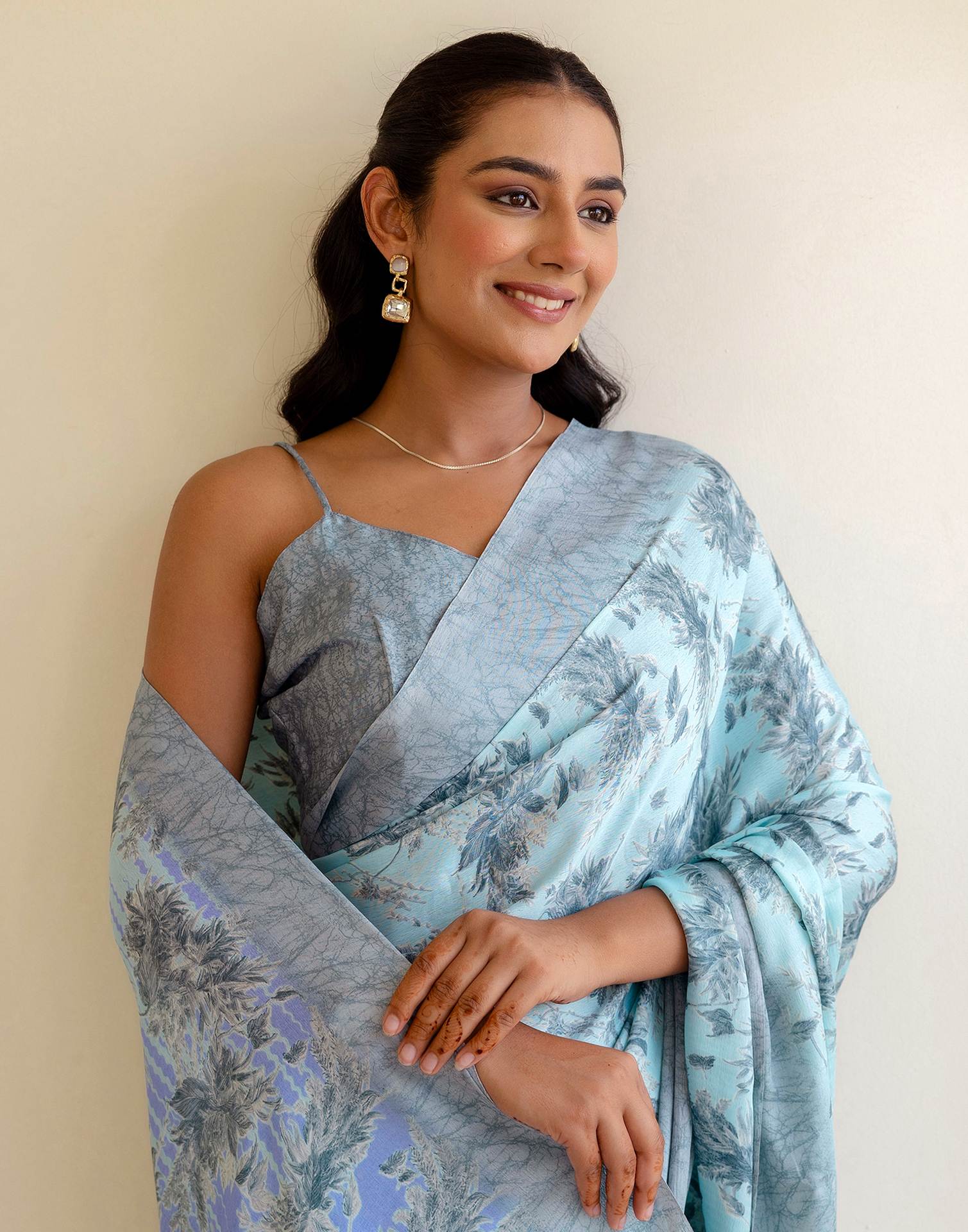 Grey SilkĀ Printed Saree - Image 2