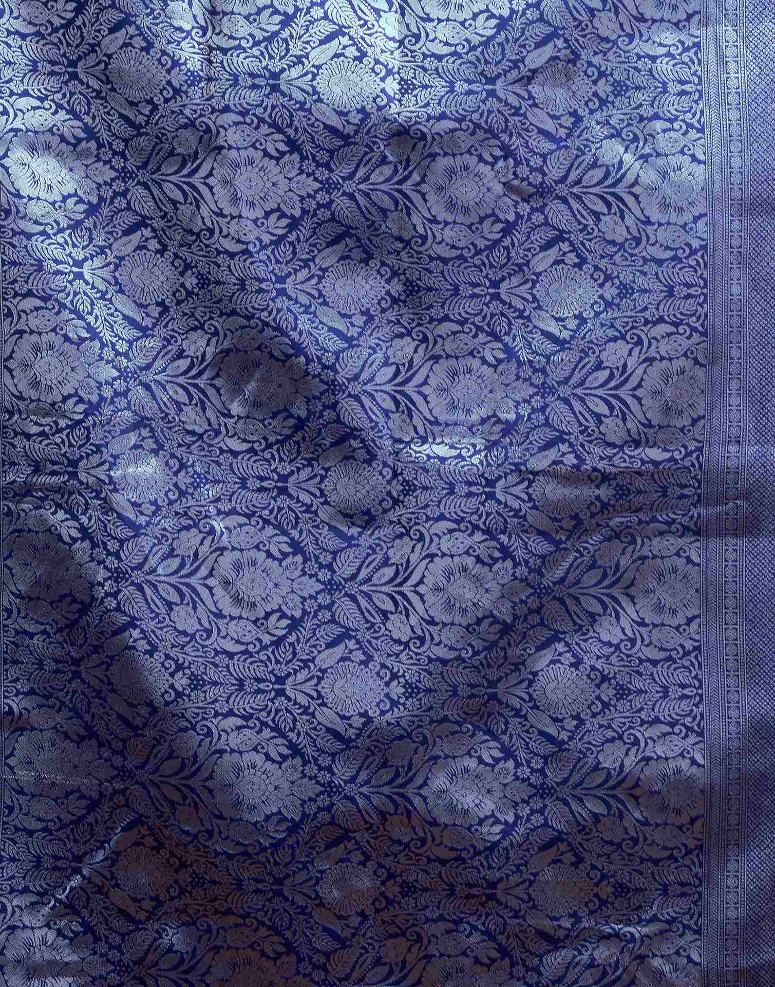 Grey Silk Woven Kanjivaram Saree - Image 7