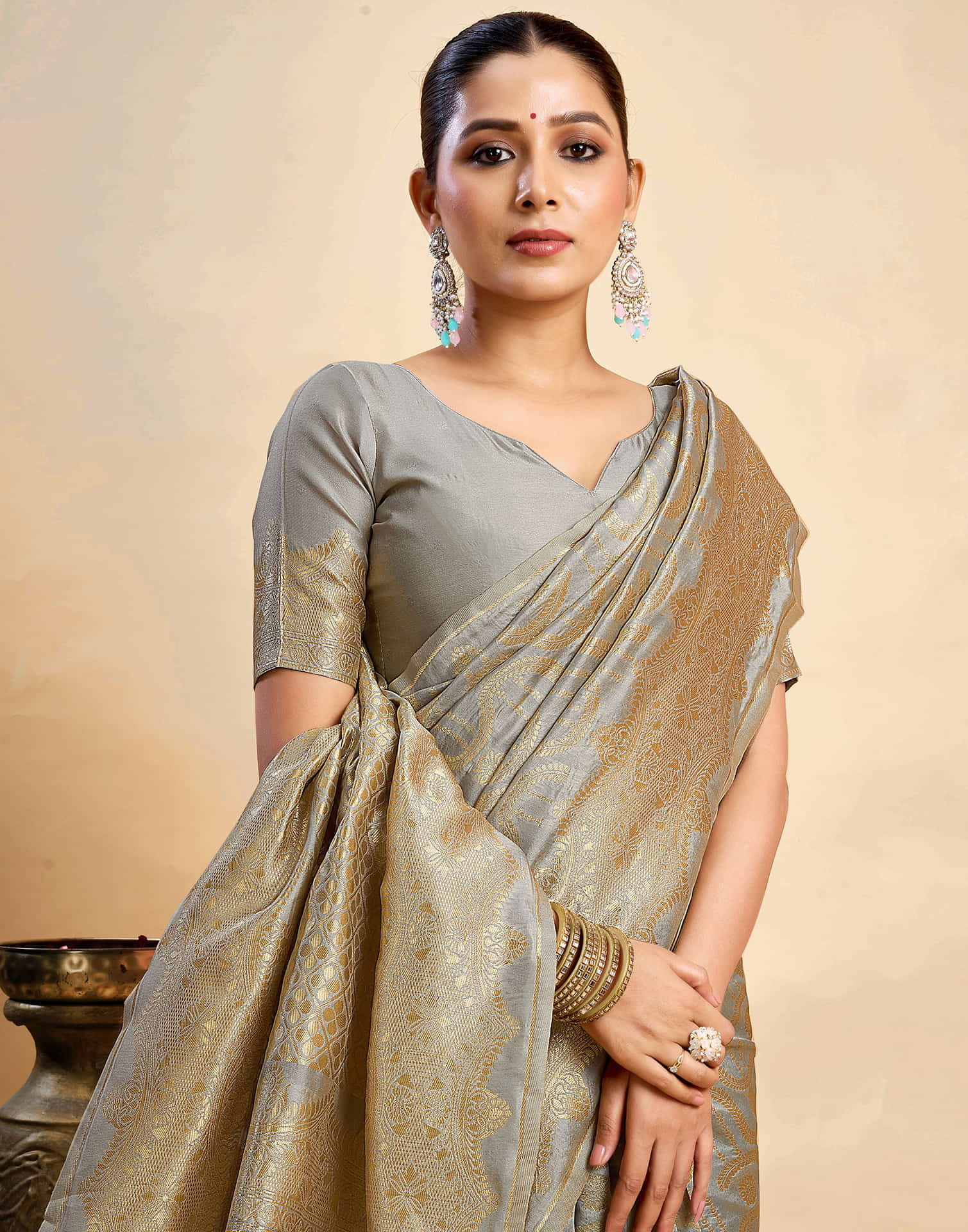 Grey Silk Woven Banarasi Saree - Image 2
