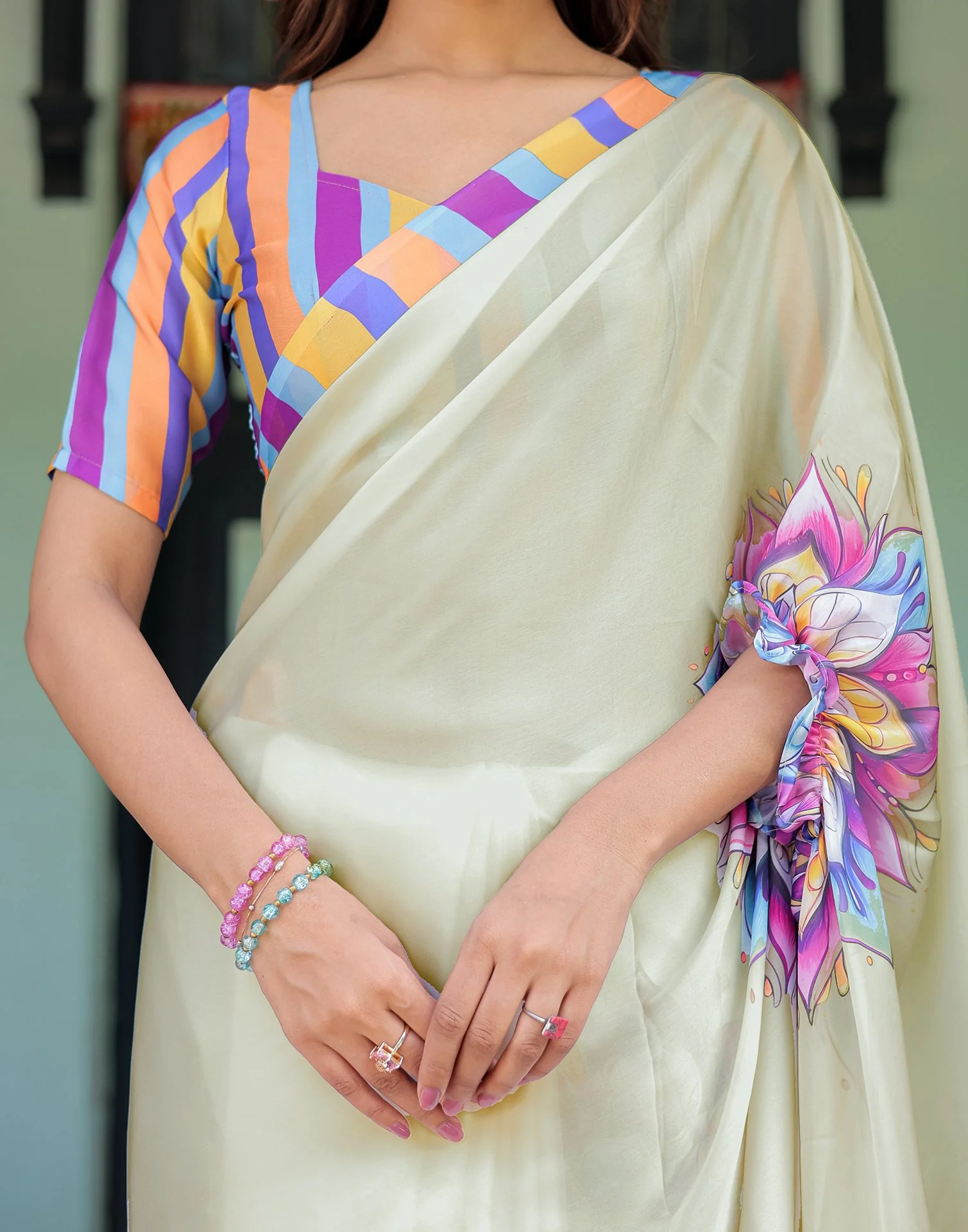 Handsfree Off White Satin Printed Saree - Image 4