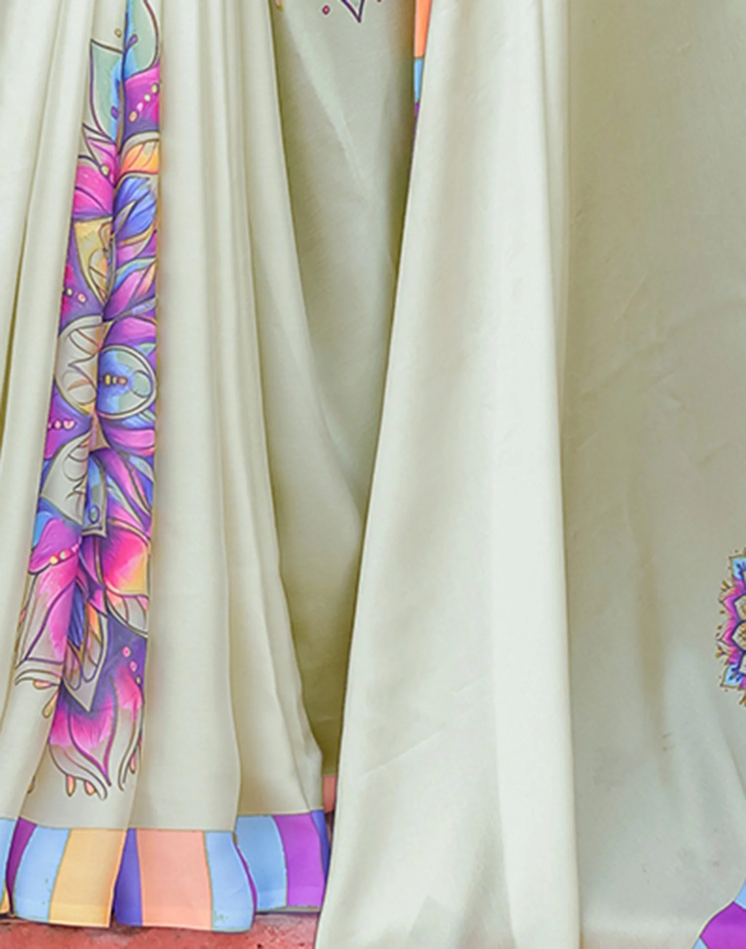 Handsfree Off White Satin Printed Saree - Image 8