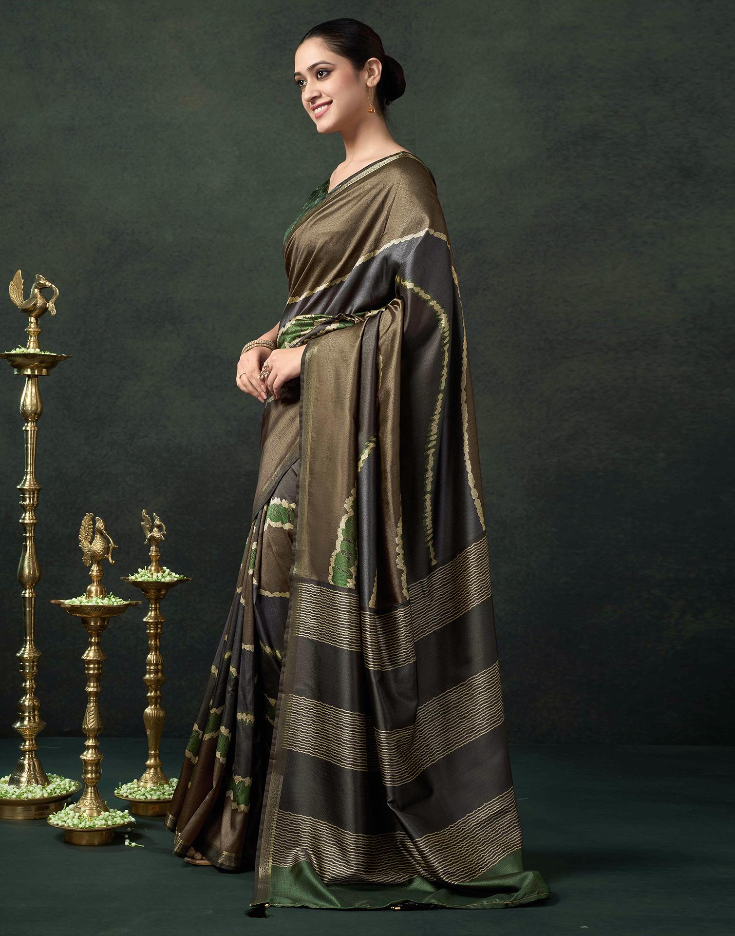 Khaki Silk Printed Saree - Image 4