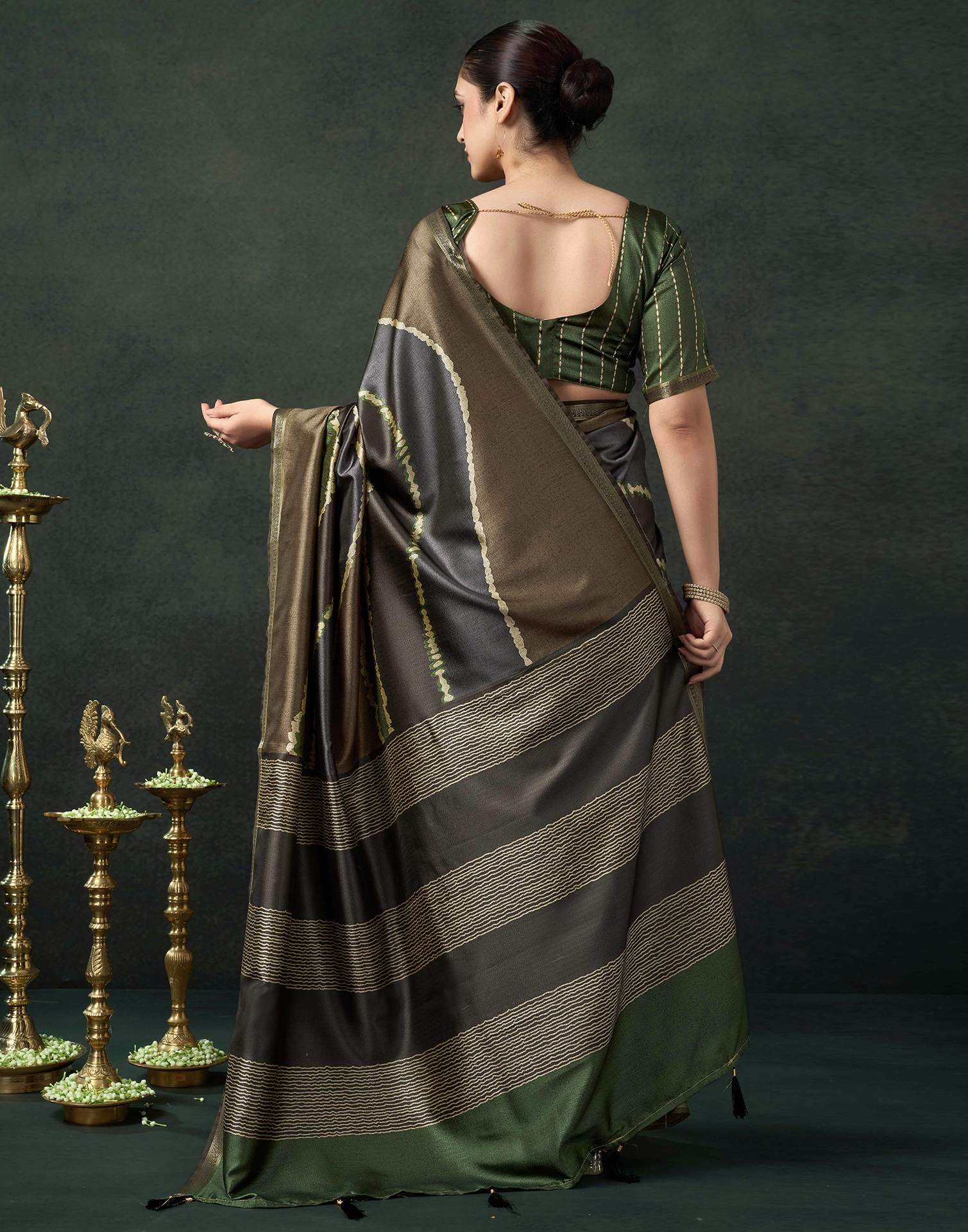 Khaki Silk Printed Saree - Image 6