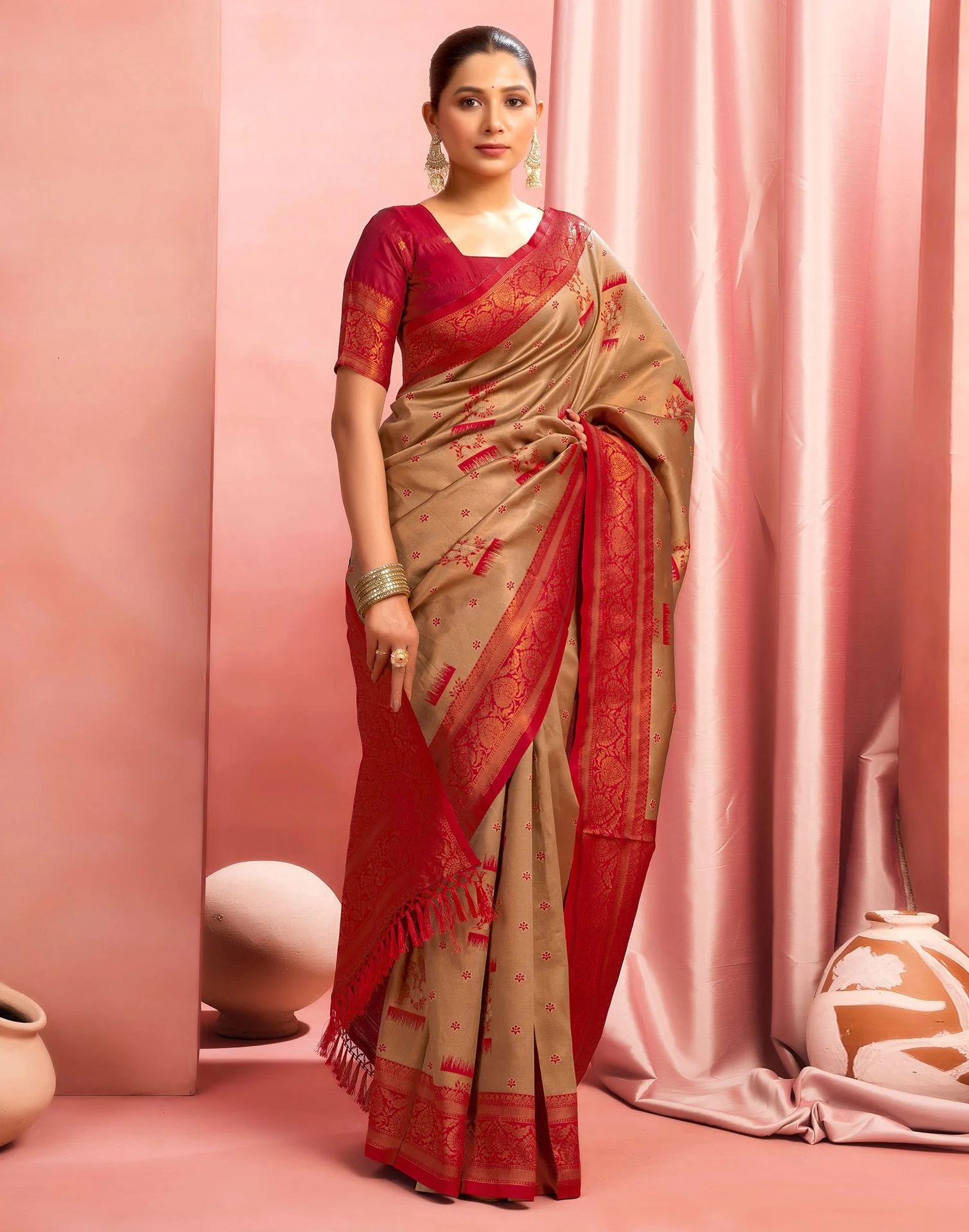 Khaki Silk Woven Kanjivaram Saree - Image 6