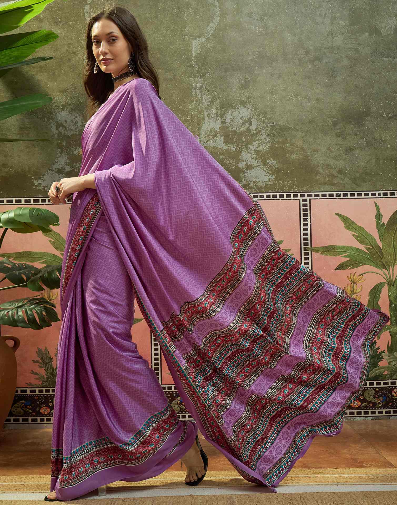 Lavender Crepe Silk Printed Saree - Image 4