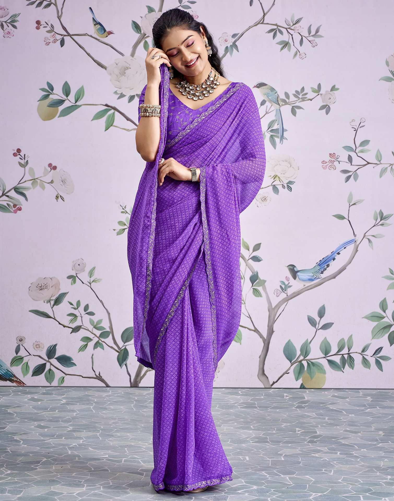 Lavender Georgette Printed Lace Saree - Image 4