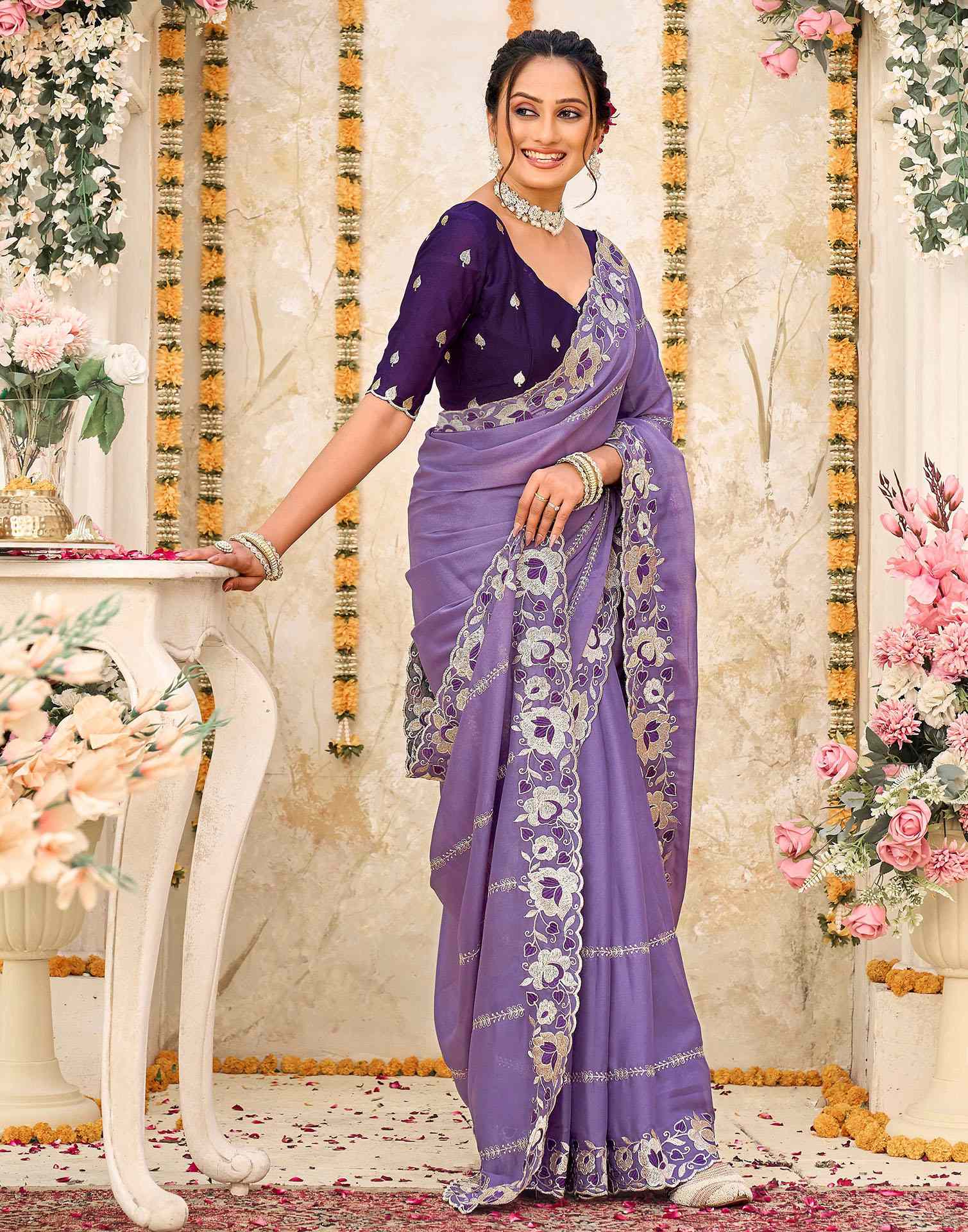 Lavender Shimmer Embroidery Saree - Image 5