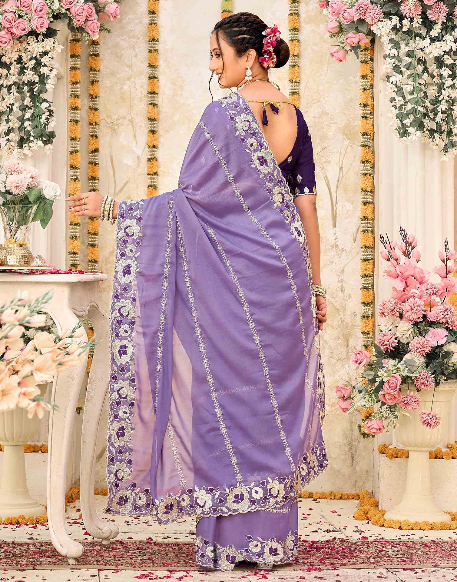 Lavender Shimmer Embroidery Saree - Image 6