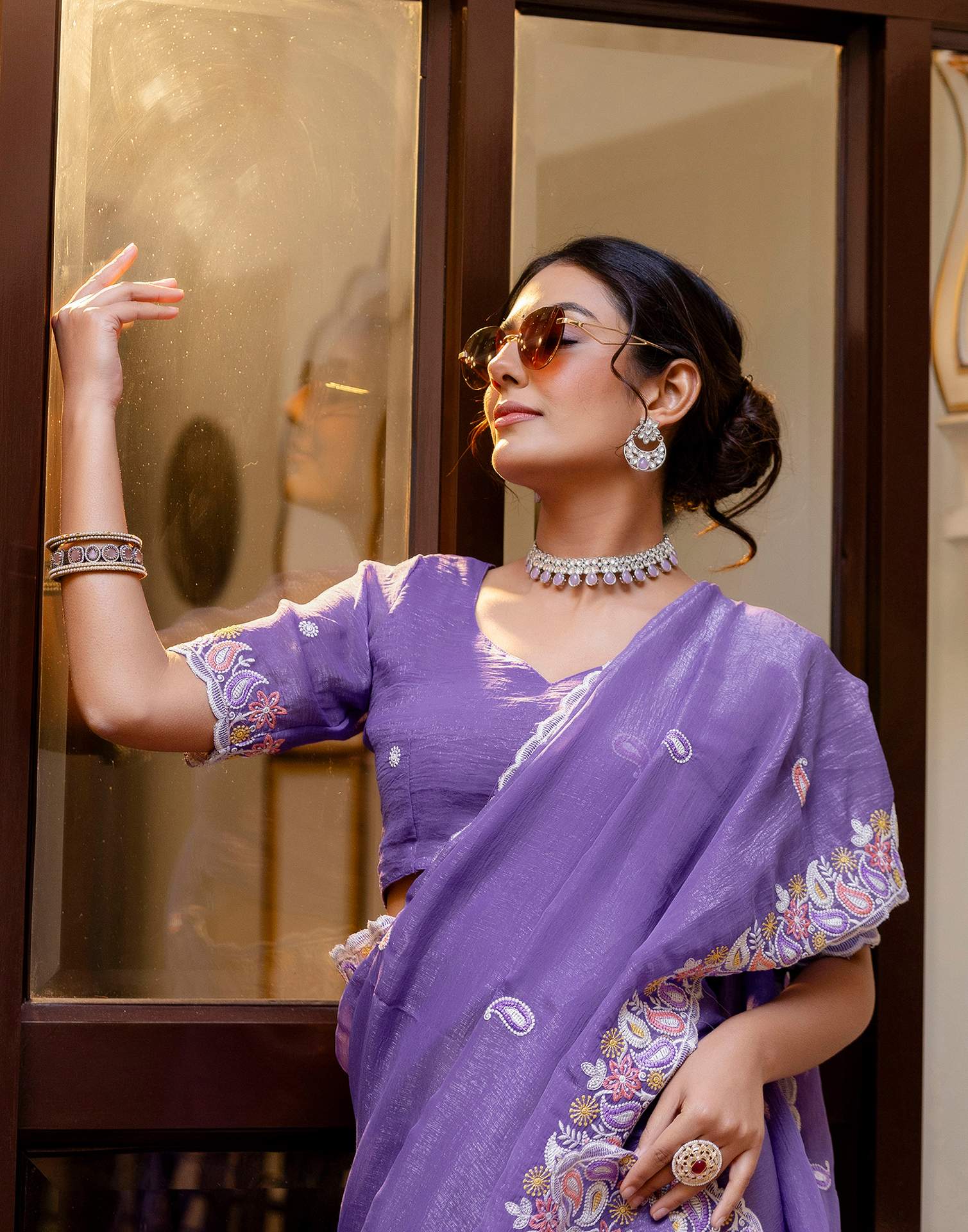 Lavender Shimmer Embroidery Saree - Image 4