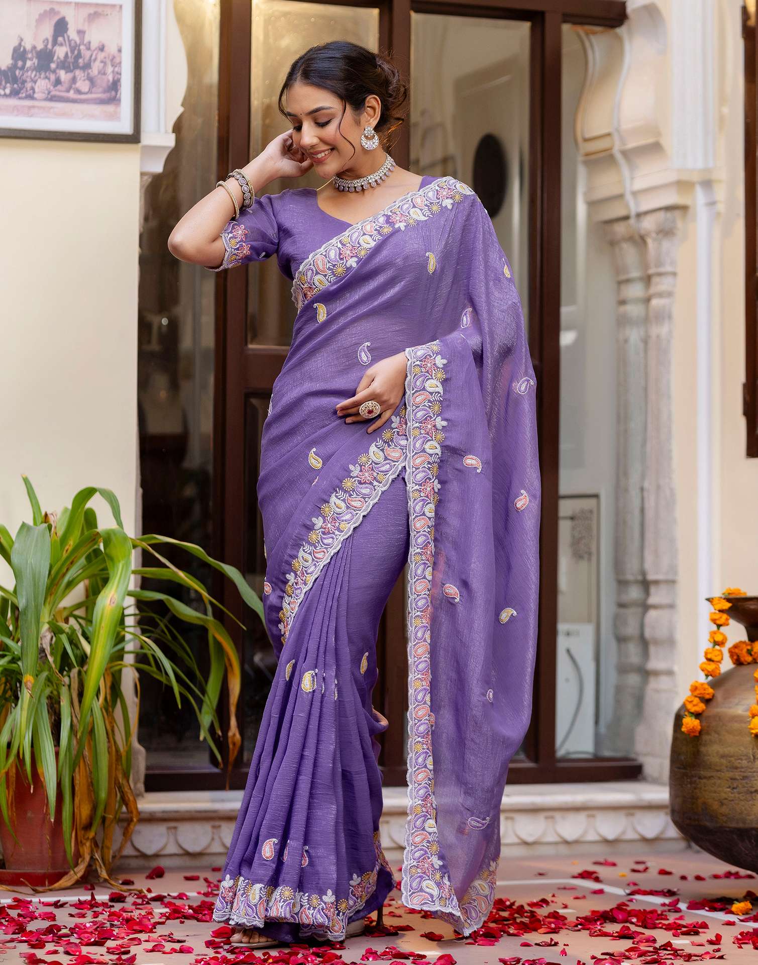 Lavender Shimmer Embroidery Saree - Image 9
