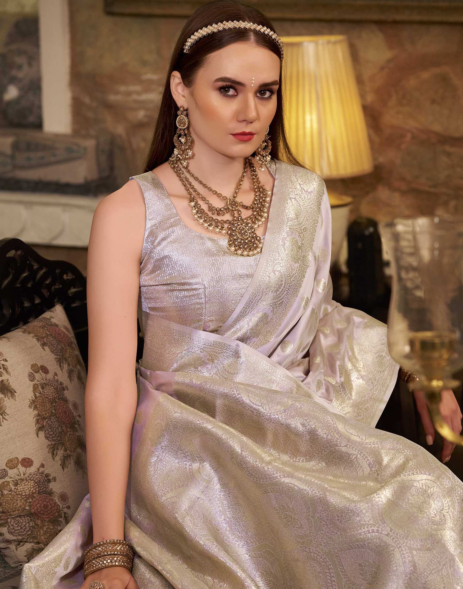 Lavender Silk Woven Banarasi Saree - Image 4