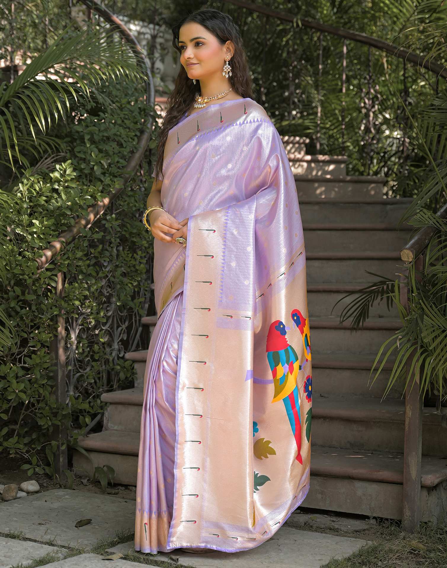 Lavender Silk Woven Paithani Saree - Image 5