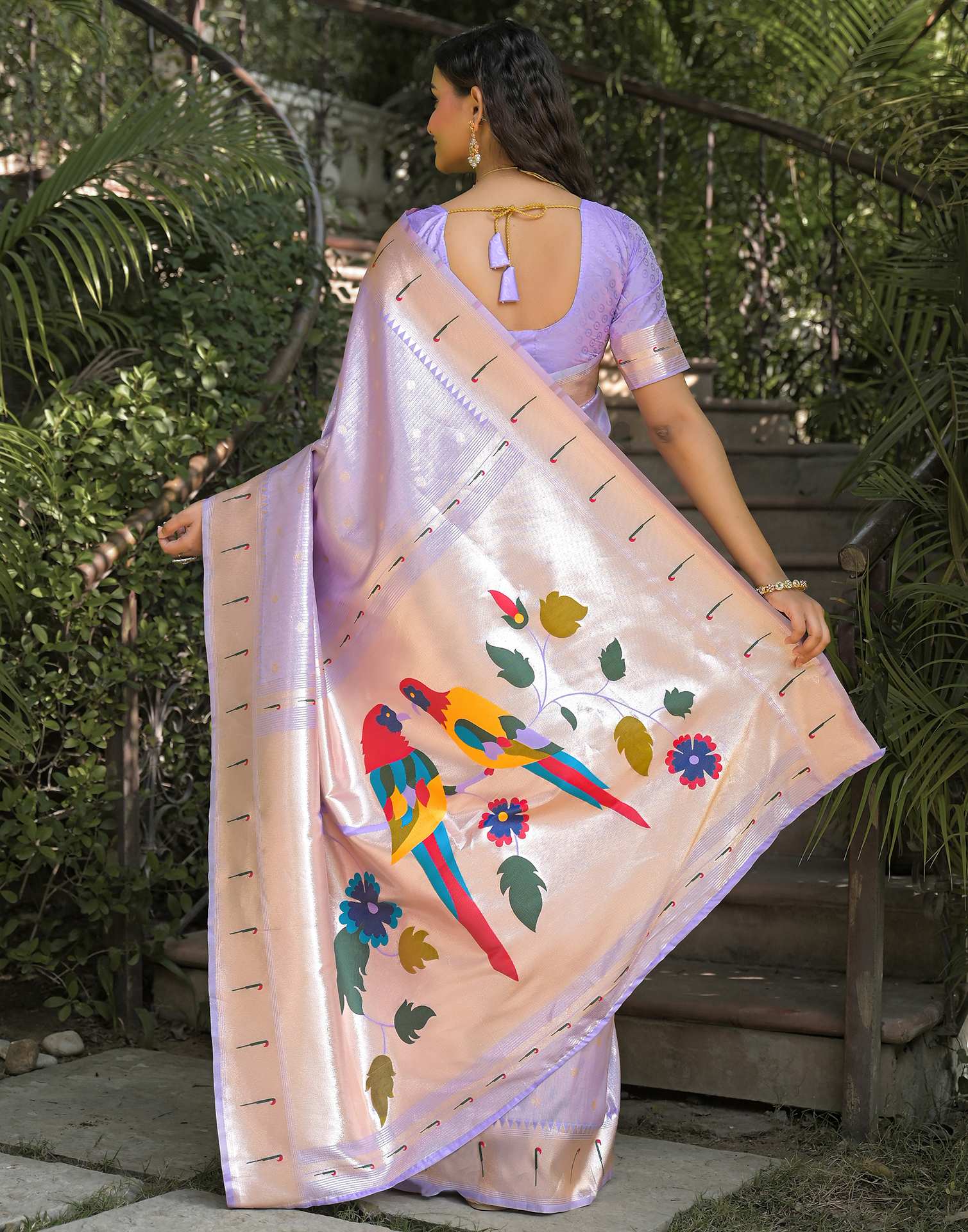 Lavender Silk Woven Paithani Saree - Image 7