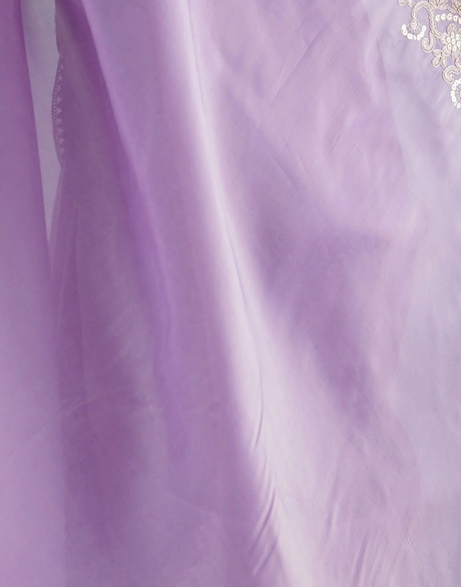 Lavender Tissue Silk Sequence Embroidery Saree - Image 9