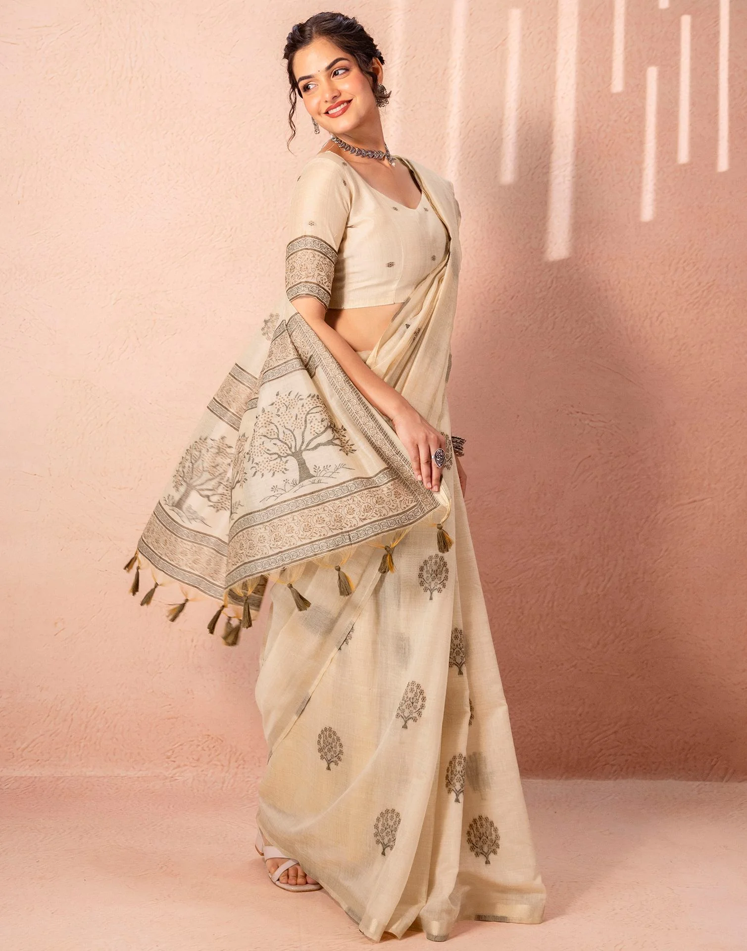 Light Beige Chanderi Cotton Woven Saree - Image 10