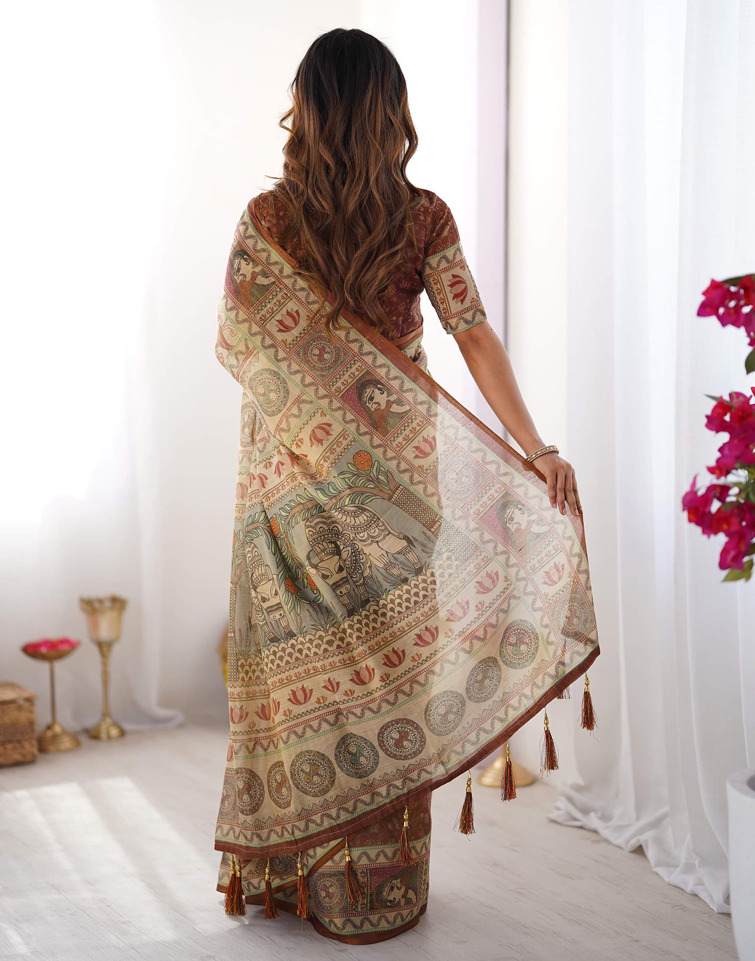 Light Beige Linen Floral Printed Saree - Image 5