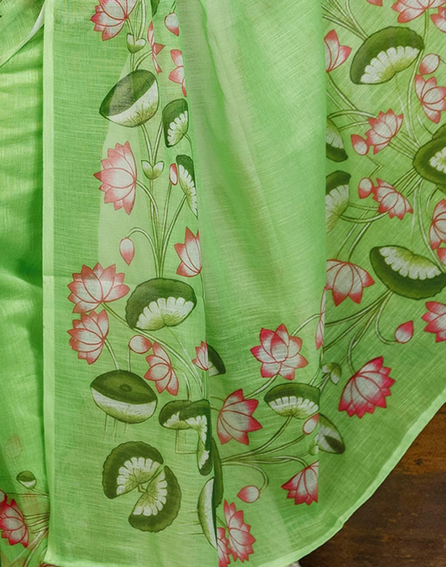 Light Green Cotton Floral Printed Saree - Image 11