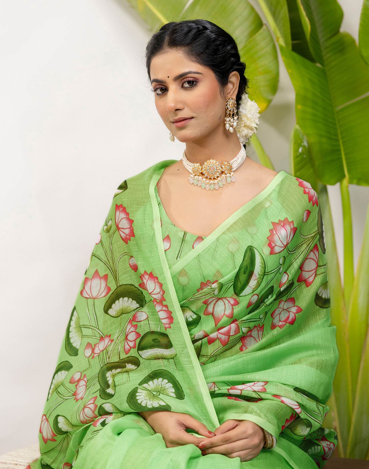 Light Green Cotton Floral Printed Saree - Image 2