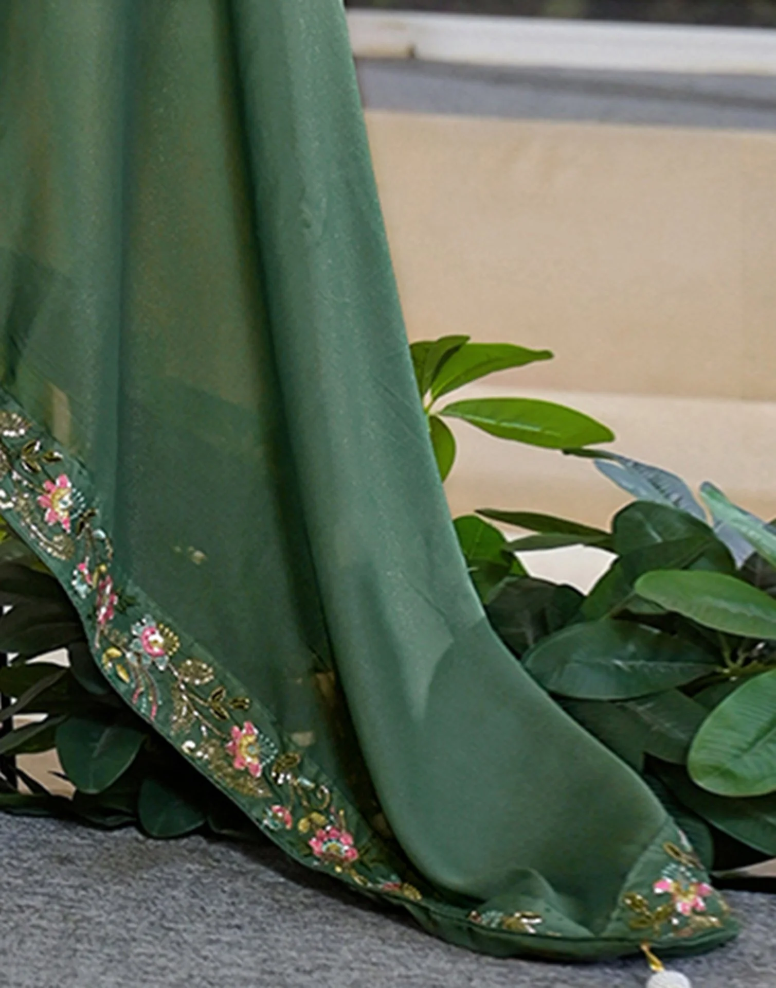Light Green Shimmer Georgette Embroidery Lace Saree - Image 8