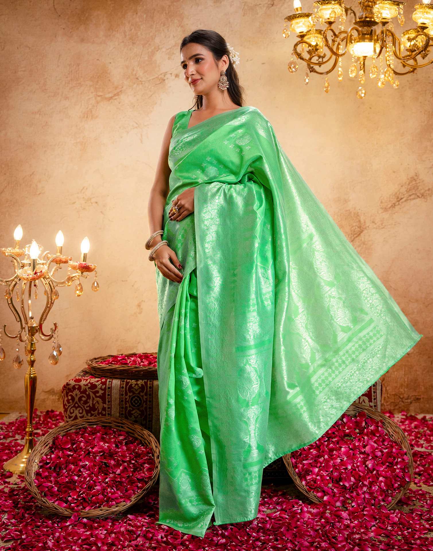 Light Green Silk Woven Banarasi Saree - Image 4