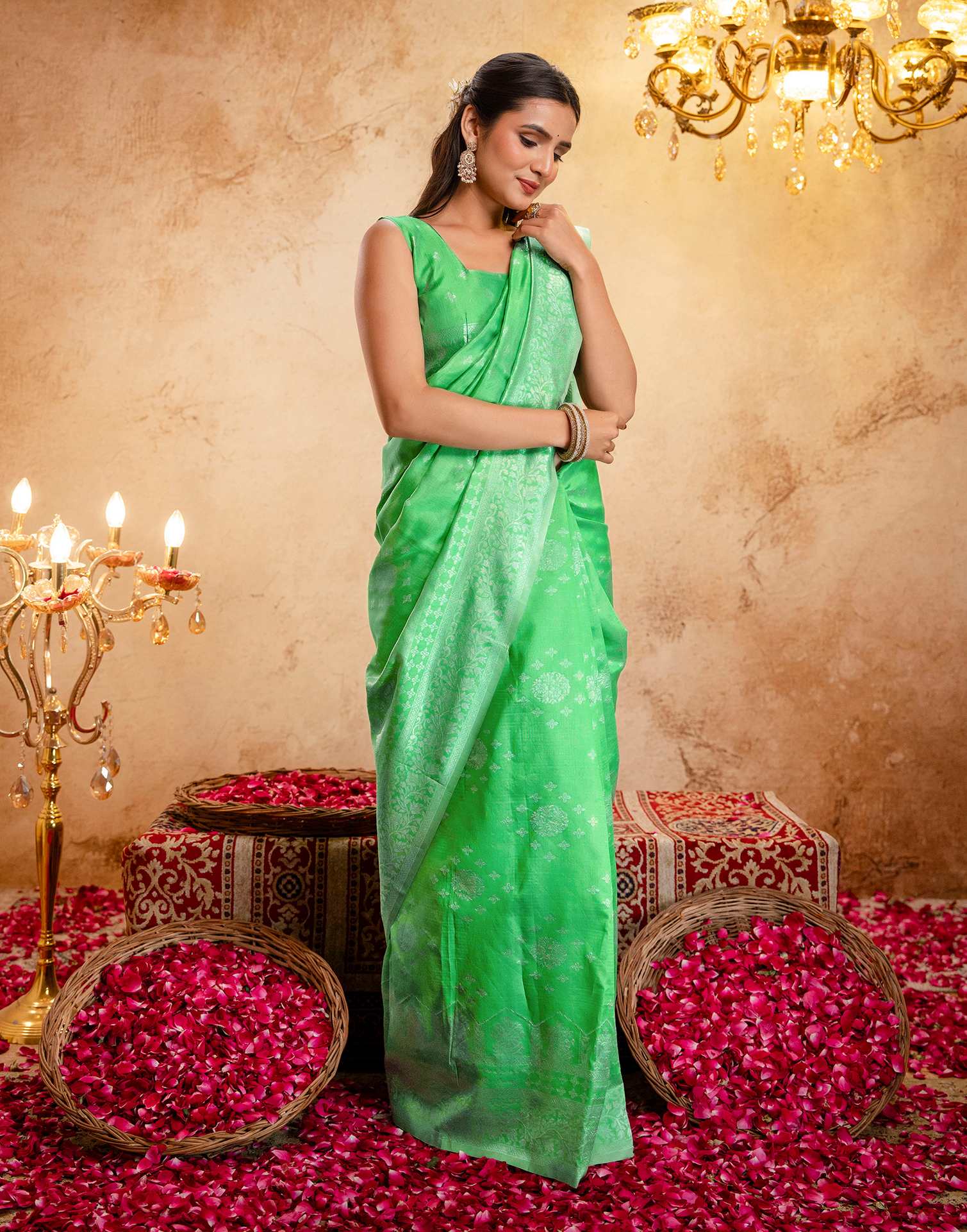 Light Green Silk Woven Banarasi Saree - Image 9