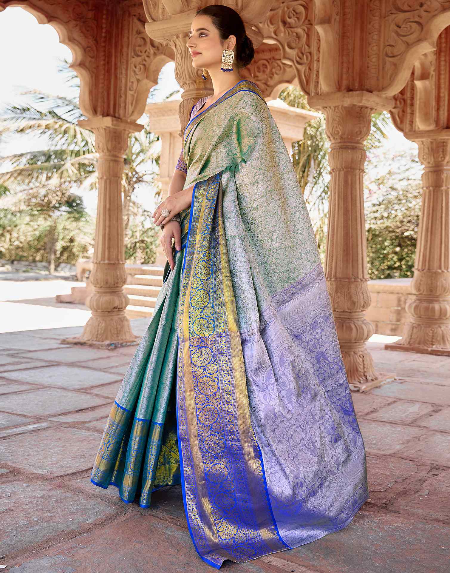 Light Green Silk Woven Kanjivaram Saree - Image 4