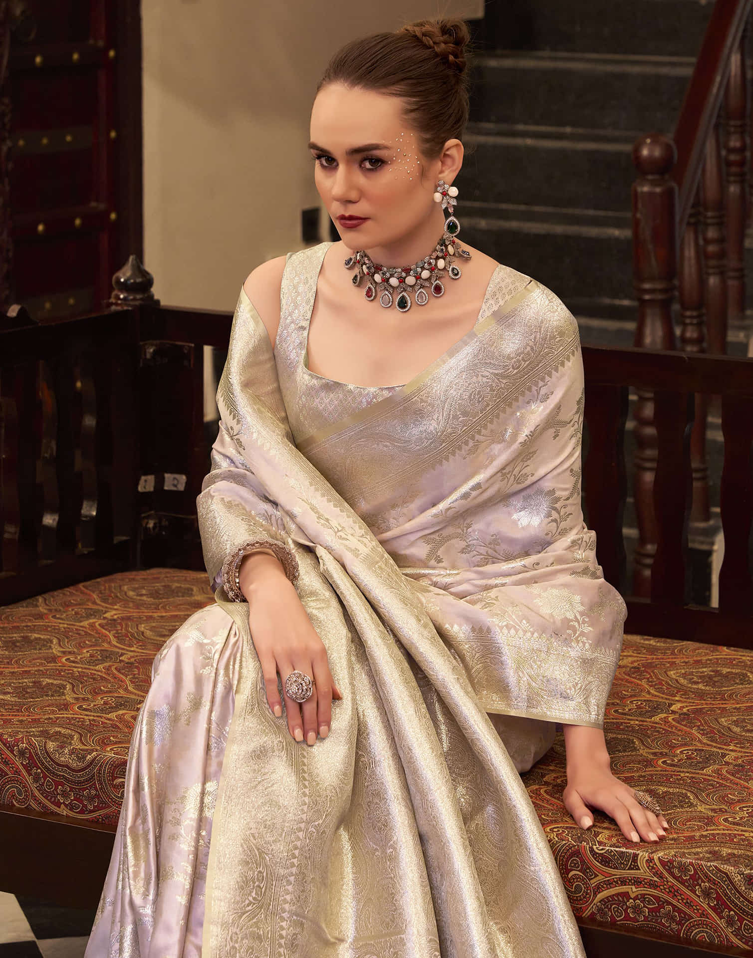 Light Lavender Silk Woven Banarasi Saree - Image 4