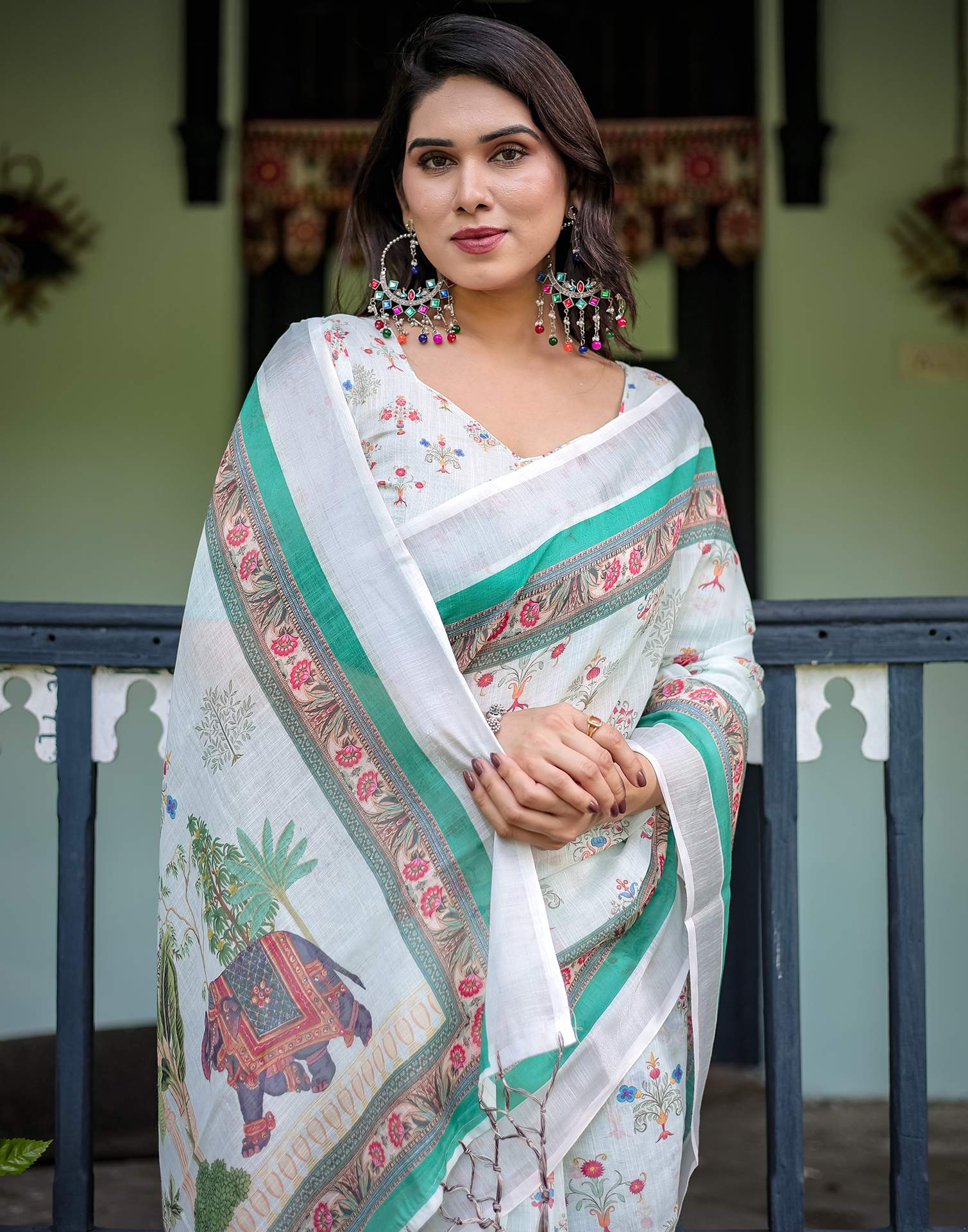 White Linen Printed Saree - Image 2