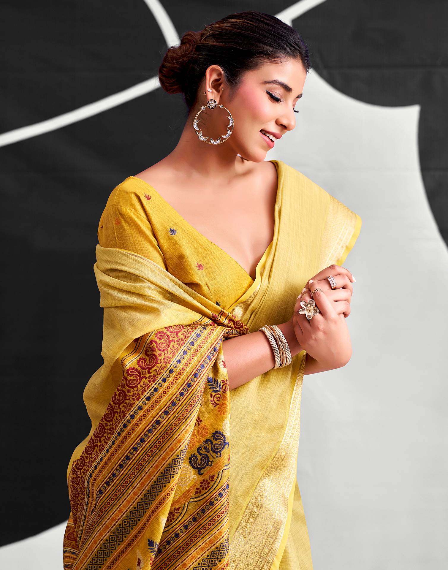 Light Mustard Yellow Cotton Silk Woven Saree - Image 2