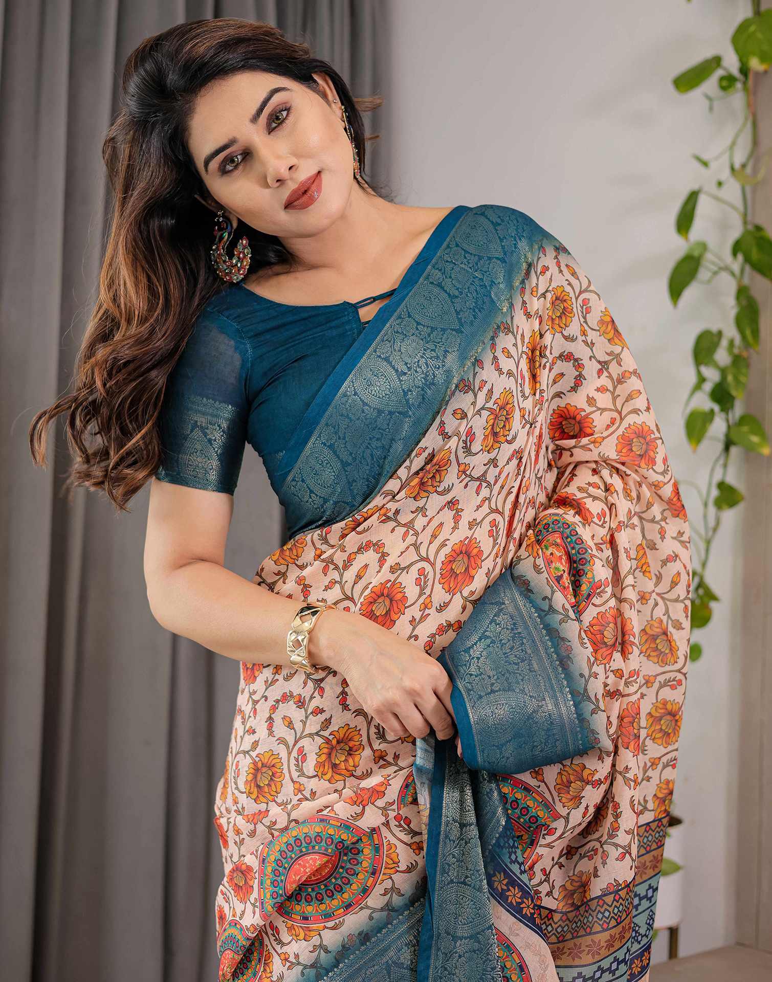 Light Peach Linen Printed Saree - Image 4