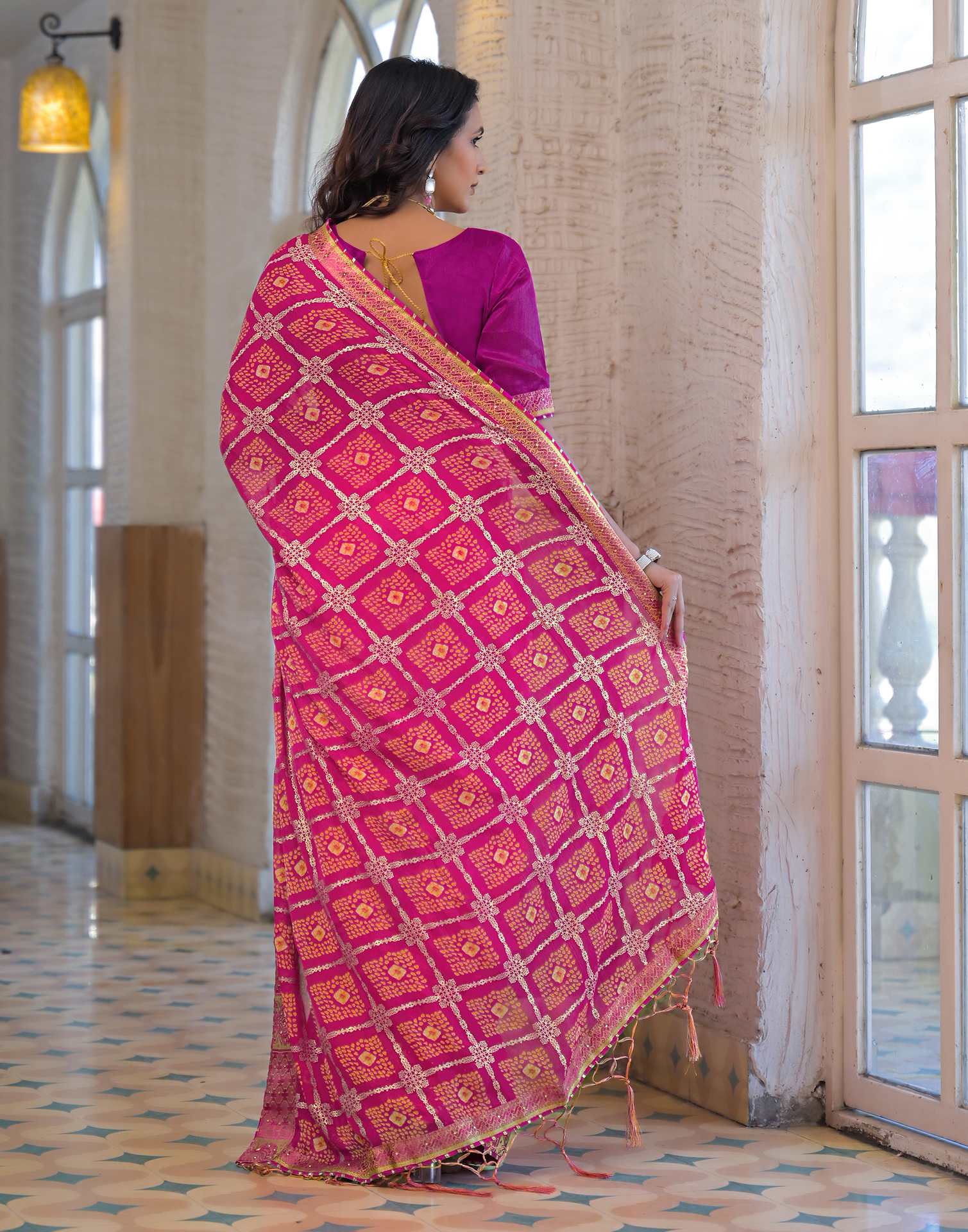 Light Pink Chiffon Foil Printed Bandhani Saree - Image 7