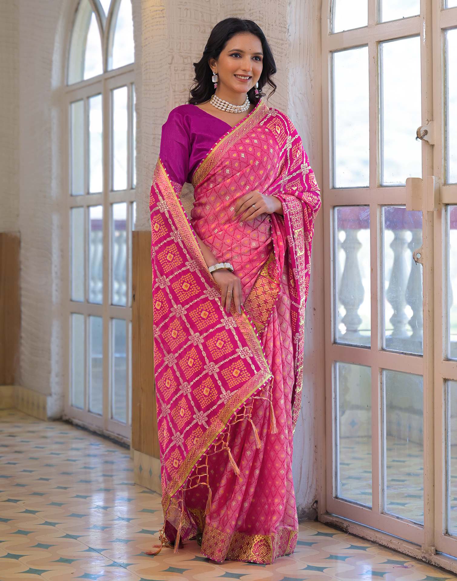 Light Pink Chiffon Foil Printed Bandhani Saree - Image 9