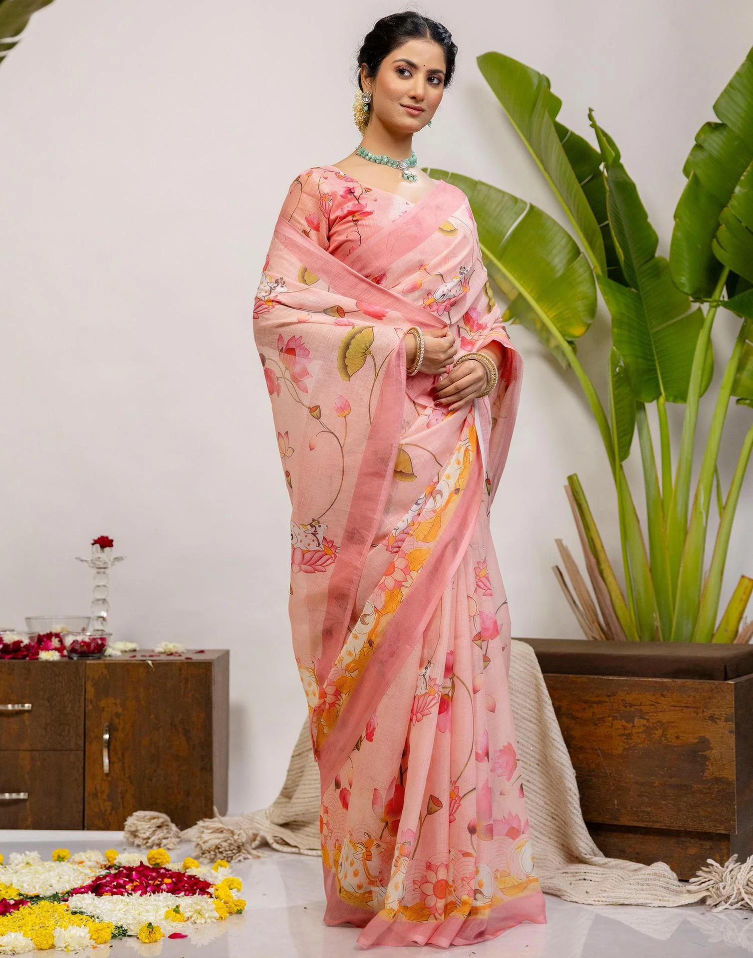 Light Pink Cotton Floral Printed Saree - Image 6