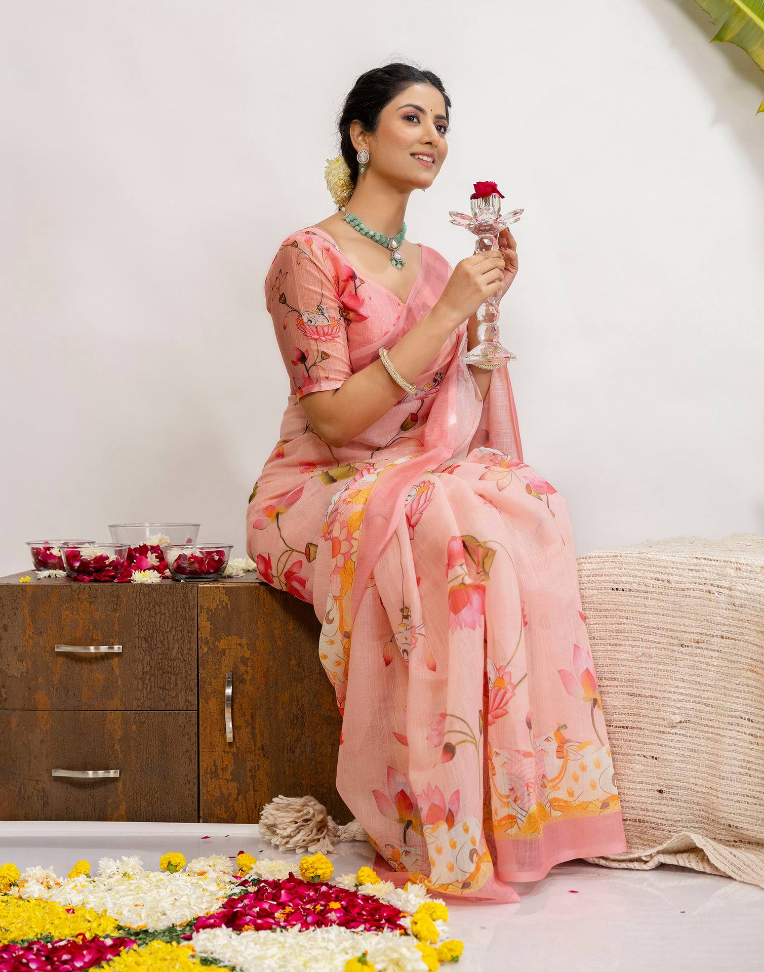 Light Pink Cotton Floral Printed Saree - Image 8