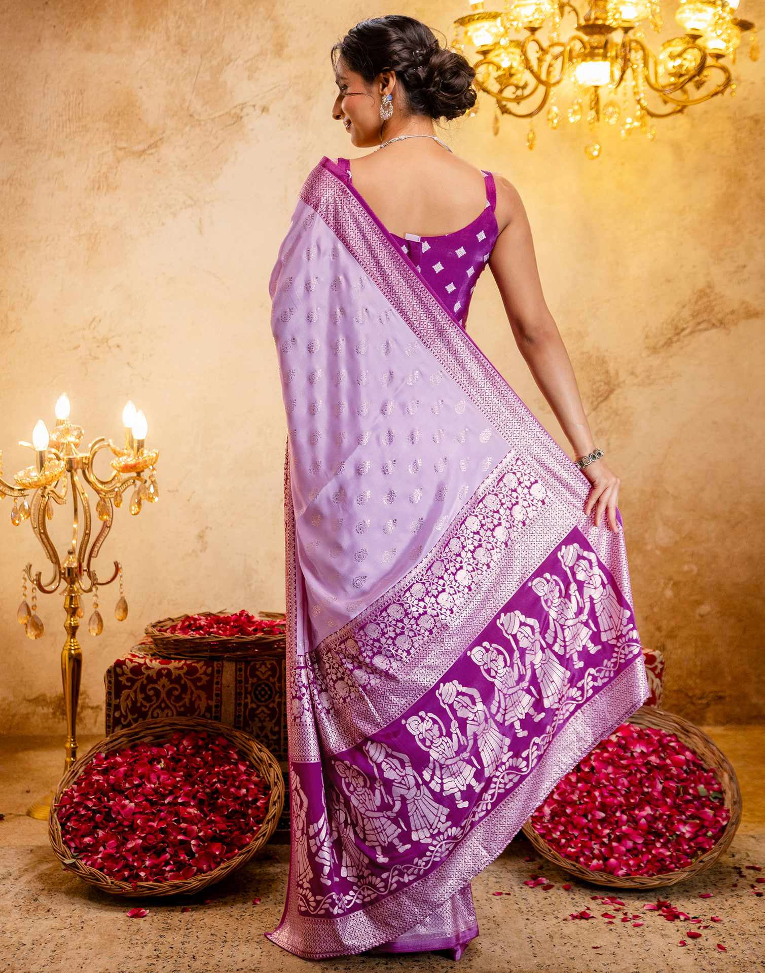 Light Pink Crepe Silk Foil Printed Saree - Image 7