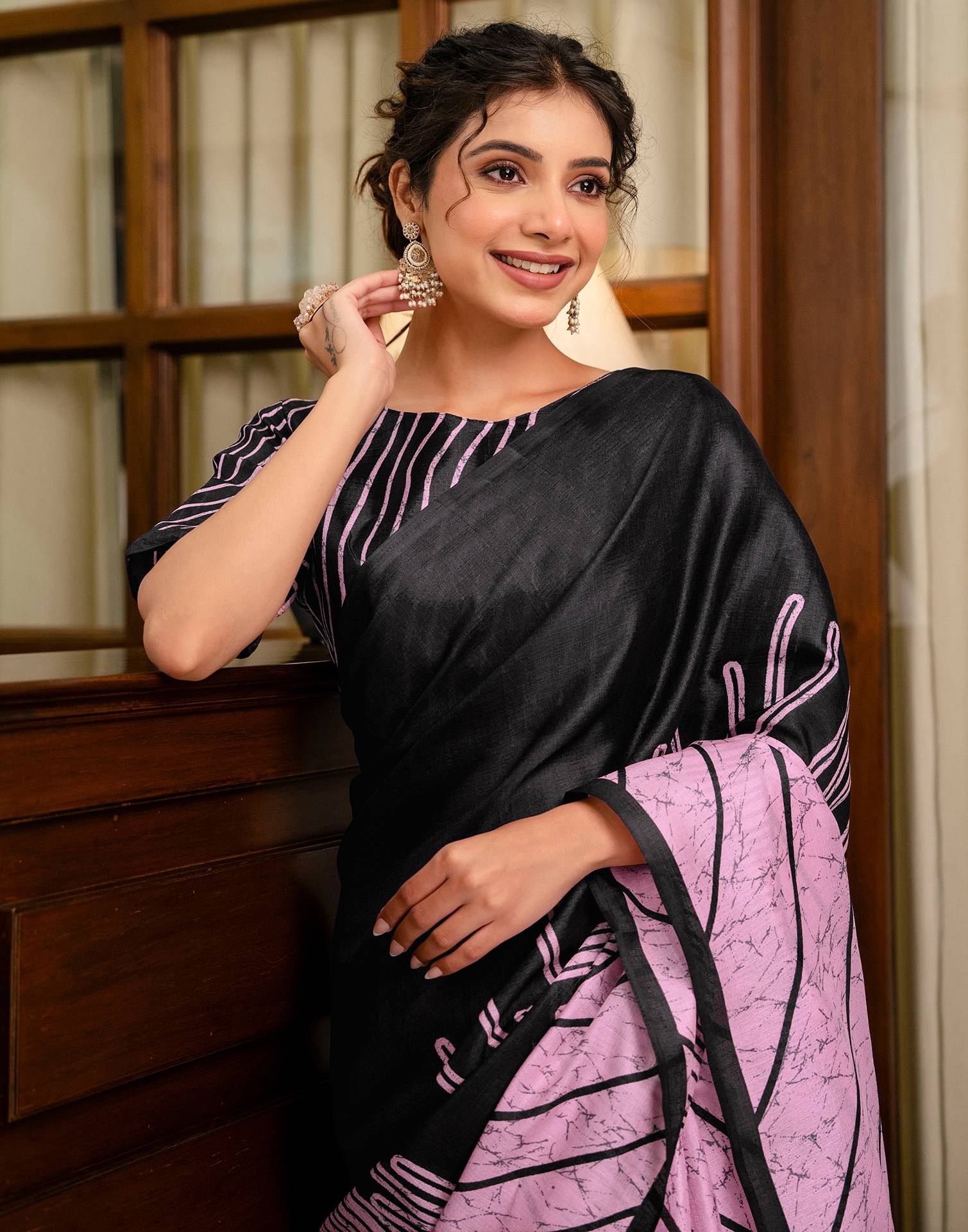 Light Pink Khadi Printed Saree - Image 2