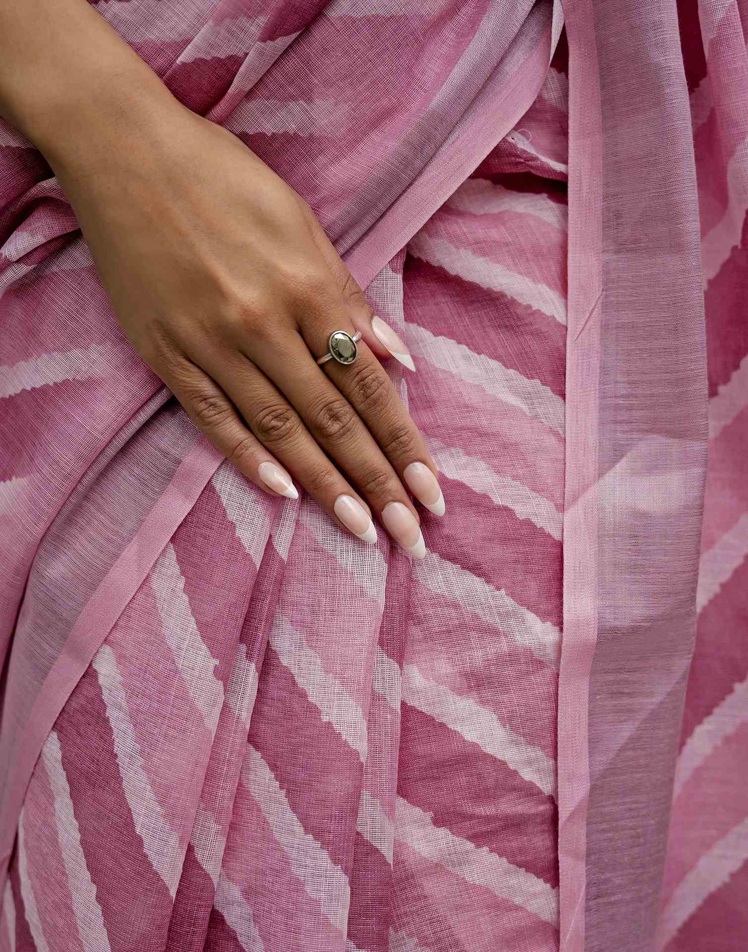 Light Pink Linen Printed Saree - Image 11