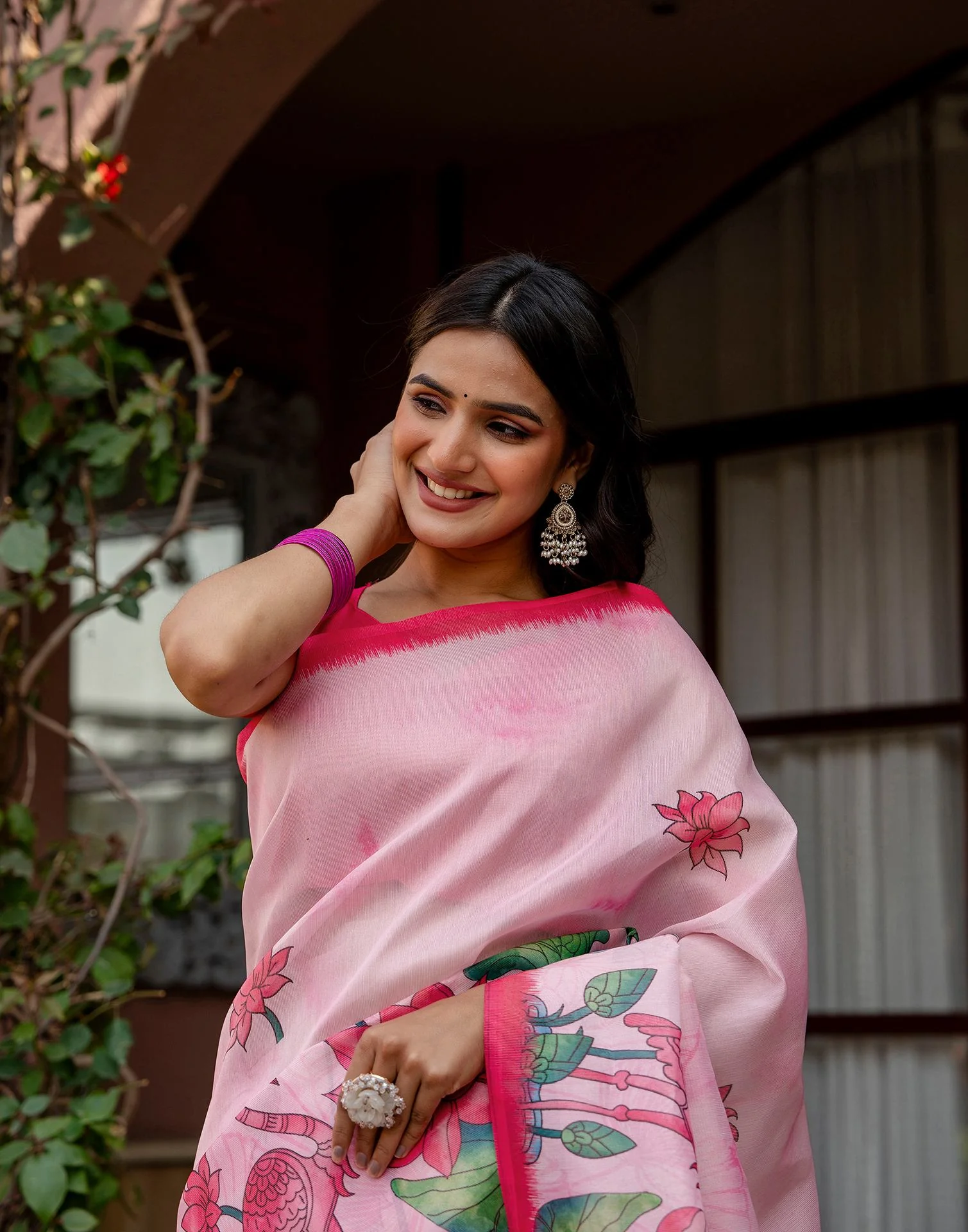 Light Pink Shimmer Silk Floral Printed Saree - Image 5