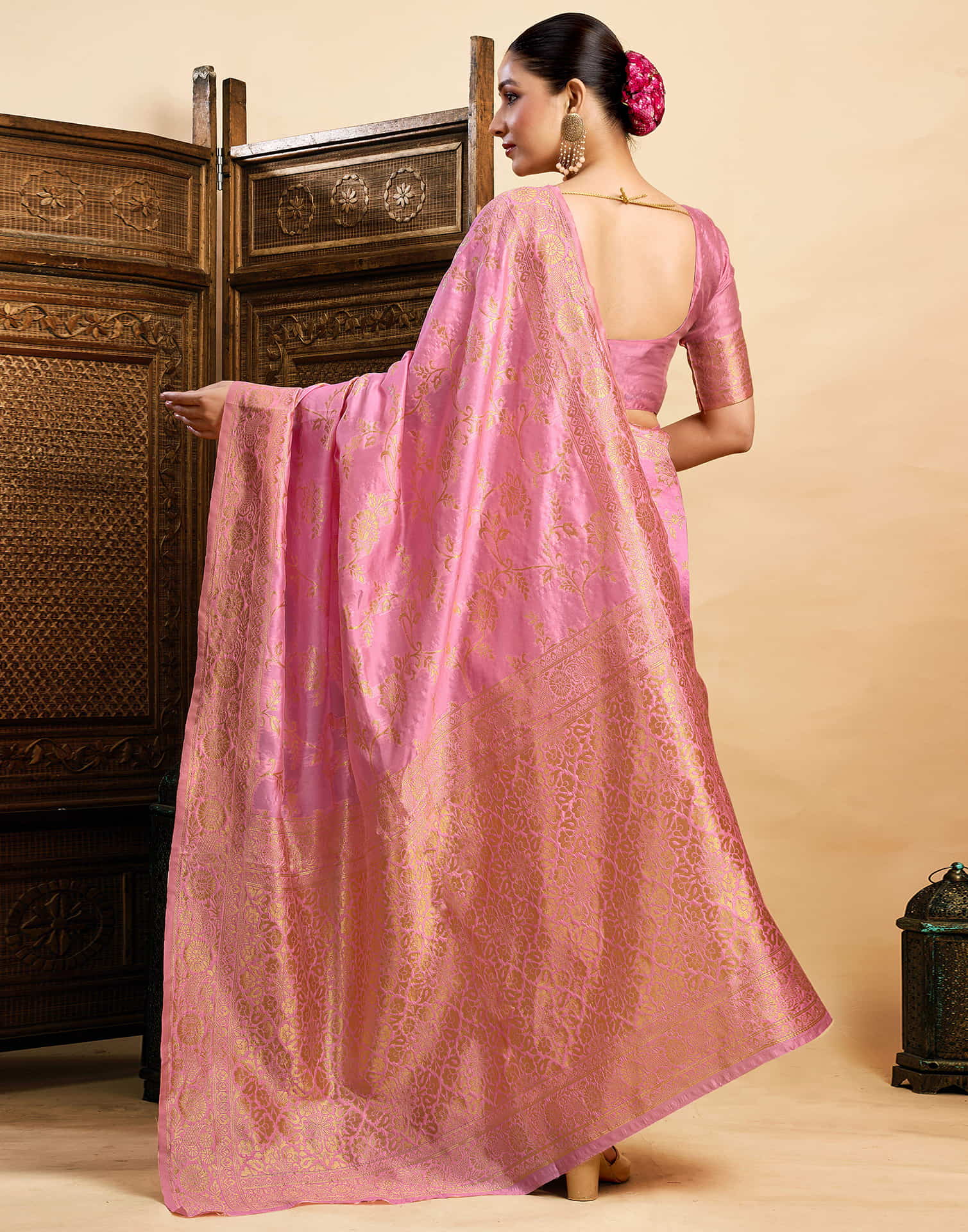 Light Pink Silk Woven Banarasi Saree - Image 4
