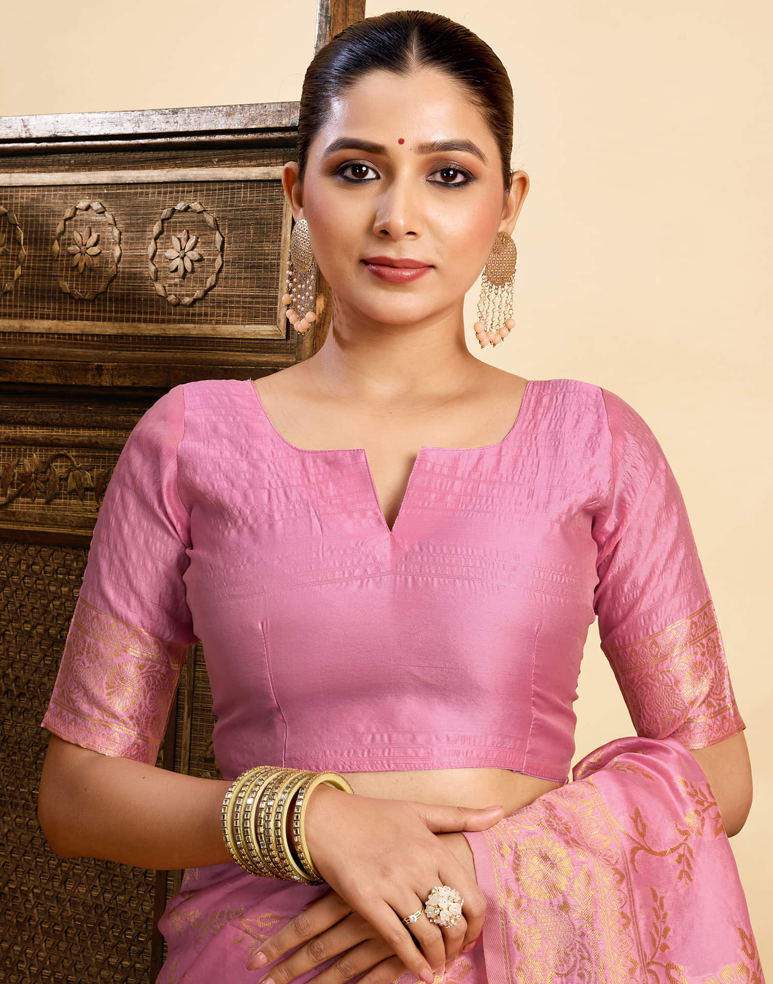 Light Pink Silk Woven Banarasi Saree - Image 7